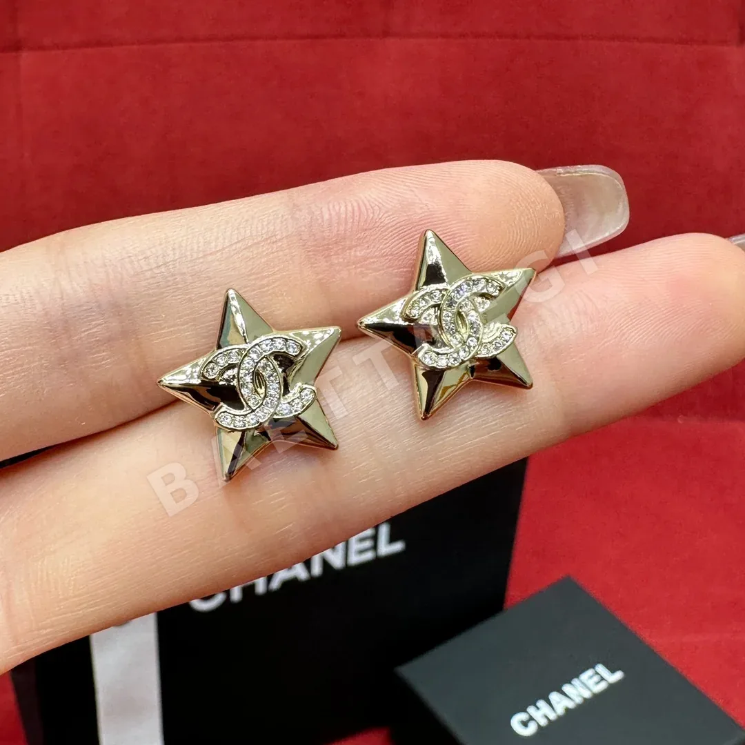 샤넬 풀 다이아몬드 더블 C 오봉성 귀걸이 178158