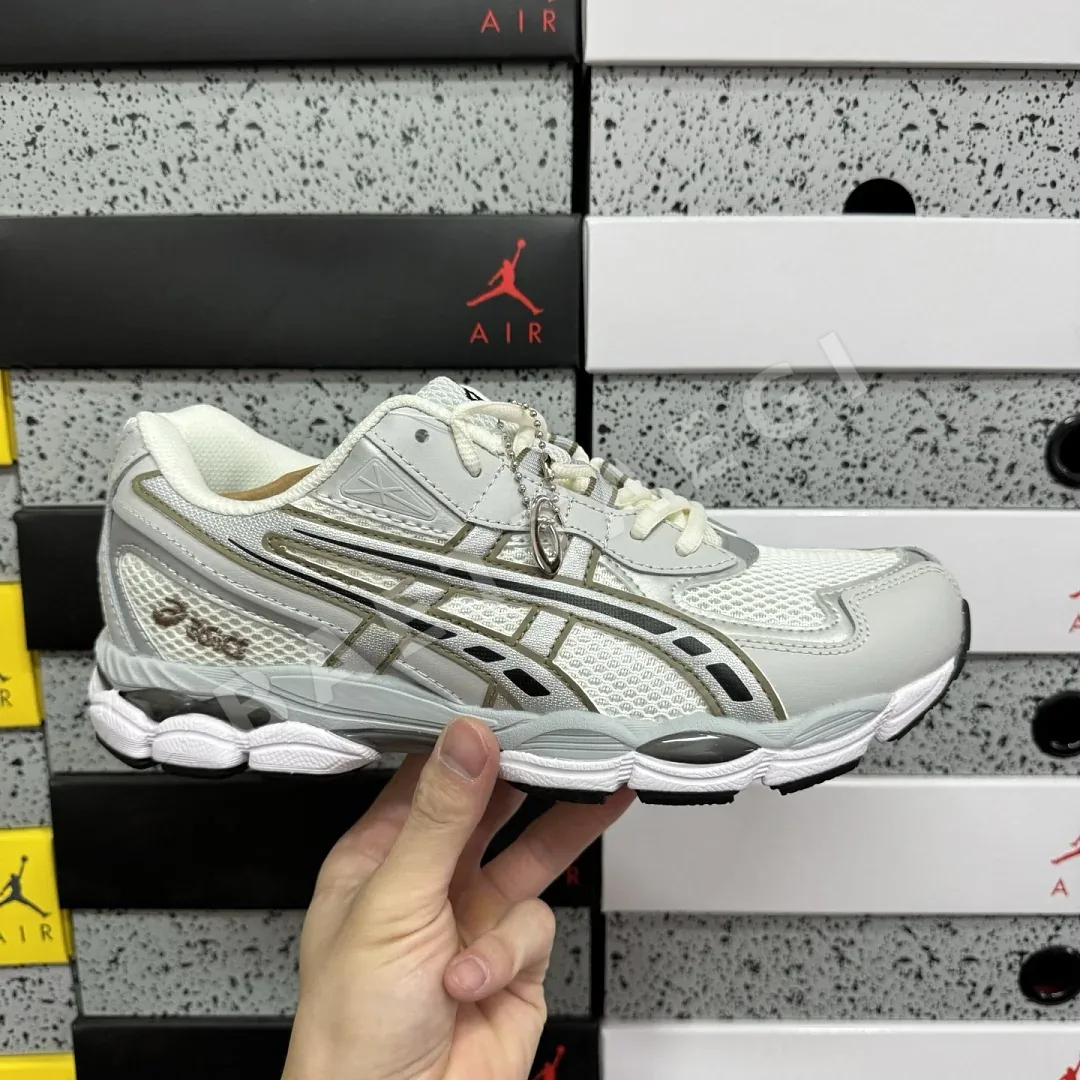 아식스 [GX] 젤 NYC 2055 1203A542-100 200526 Asics Gel-NYC 2055 Cream Pure Silver 상세 이미지 4