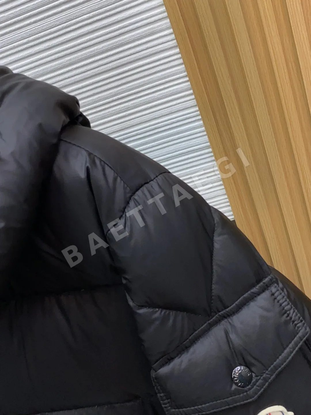몽클레르 남성 다운 패딩 재킷 상세 이미지 5