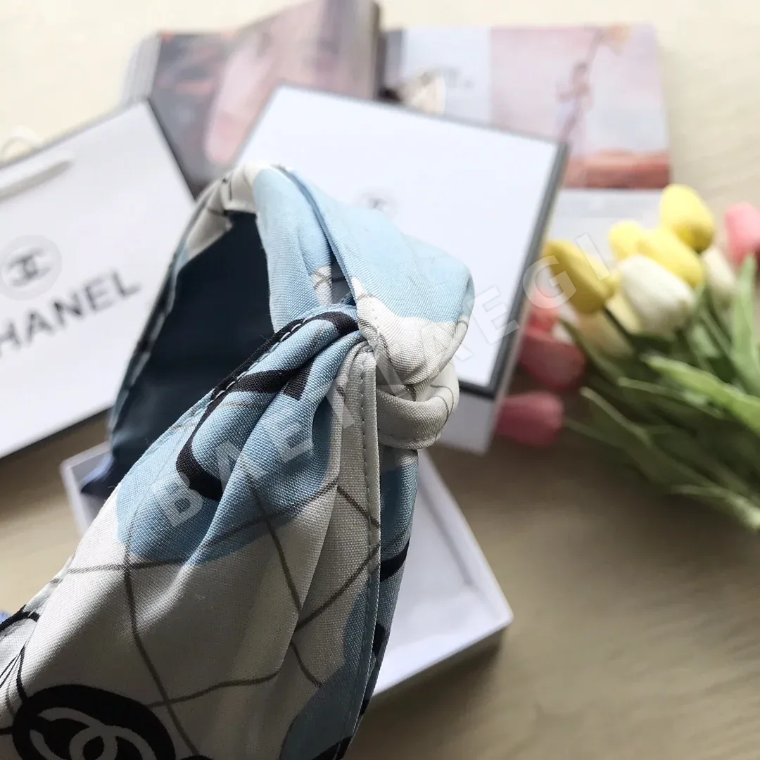샤넬 서머 화이트 & 블루 크로스 헤드밴드 상세 이미지 2