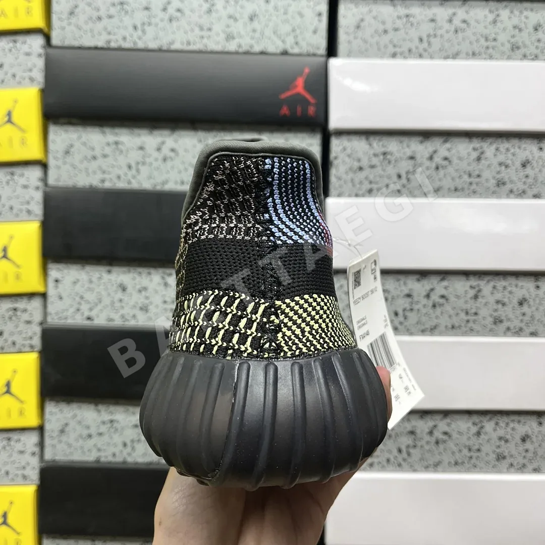 아디다스 [XQ] 이지 부스트 350 V2 FX4145 200759 Adidas Yeezy Boost 350 V2 Yecheil 상세 이미지 8