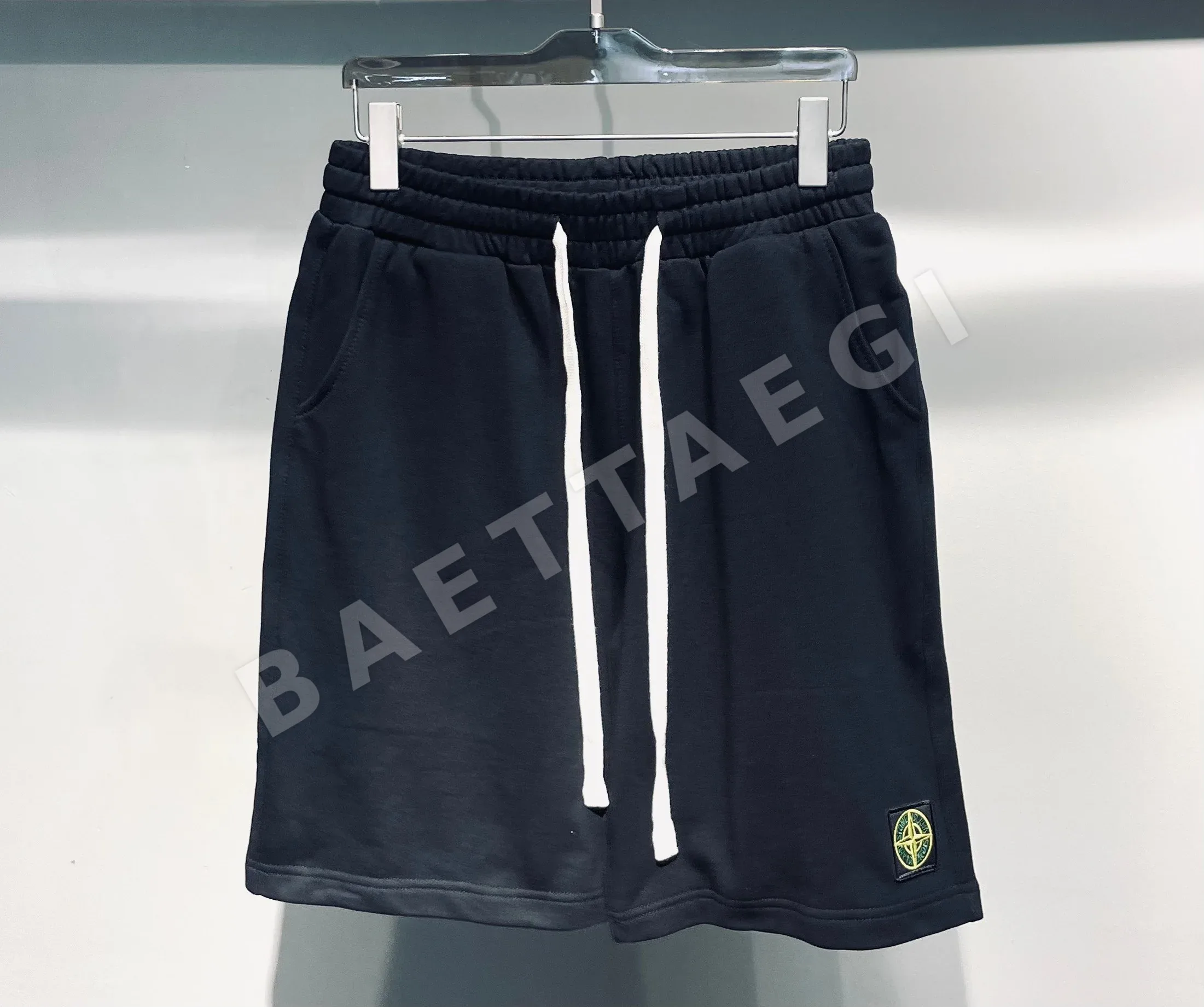 스톤아일랜드 남여공용 반바지 51374 Stone Island Shorts
