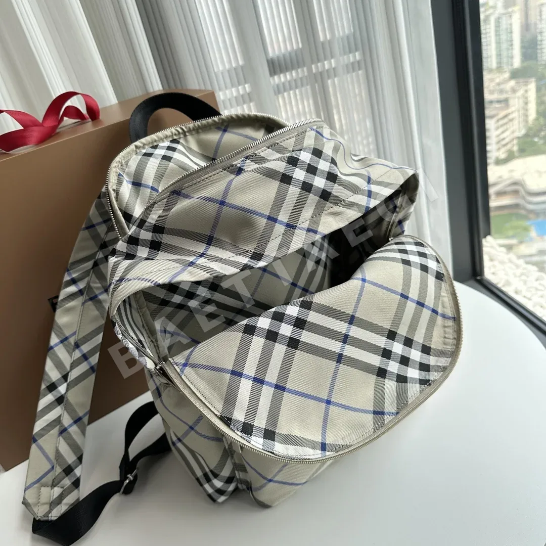 버버리 가방 상세 이미지 8