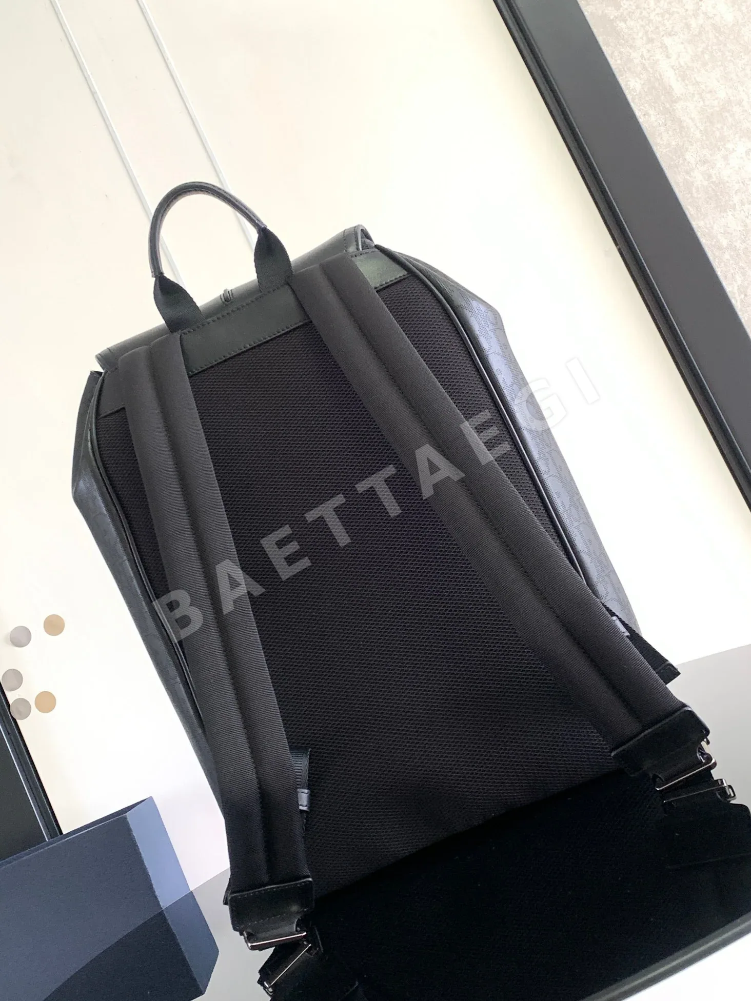디올 모션 백팩 상세 이미지 3