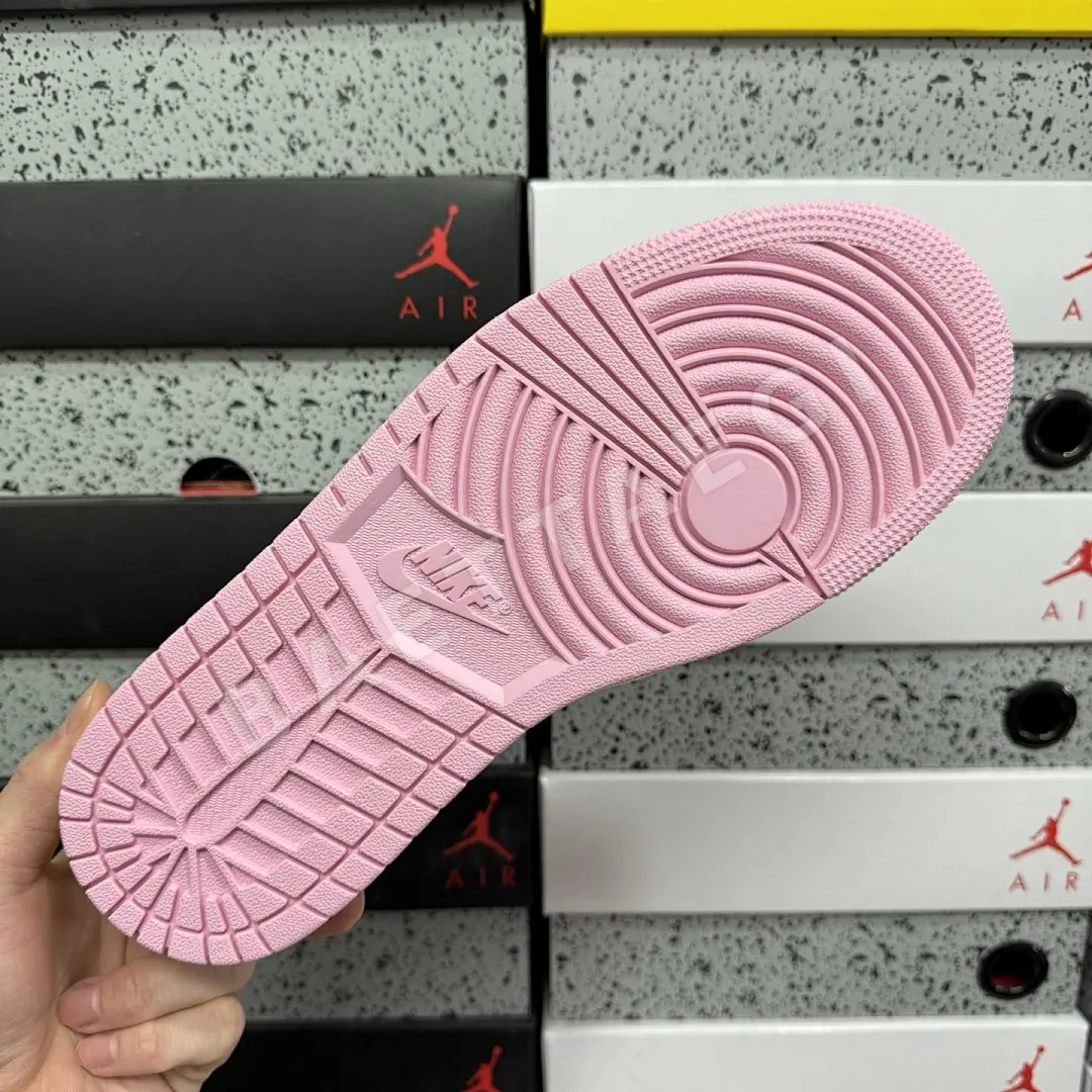 나이키 [LJR] 조던 1 레트로 로우 OG SP IQ7604-101 201252 Nike Jordan 1 Retro Low OG SP 상세 이미지 7