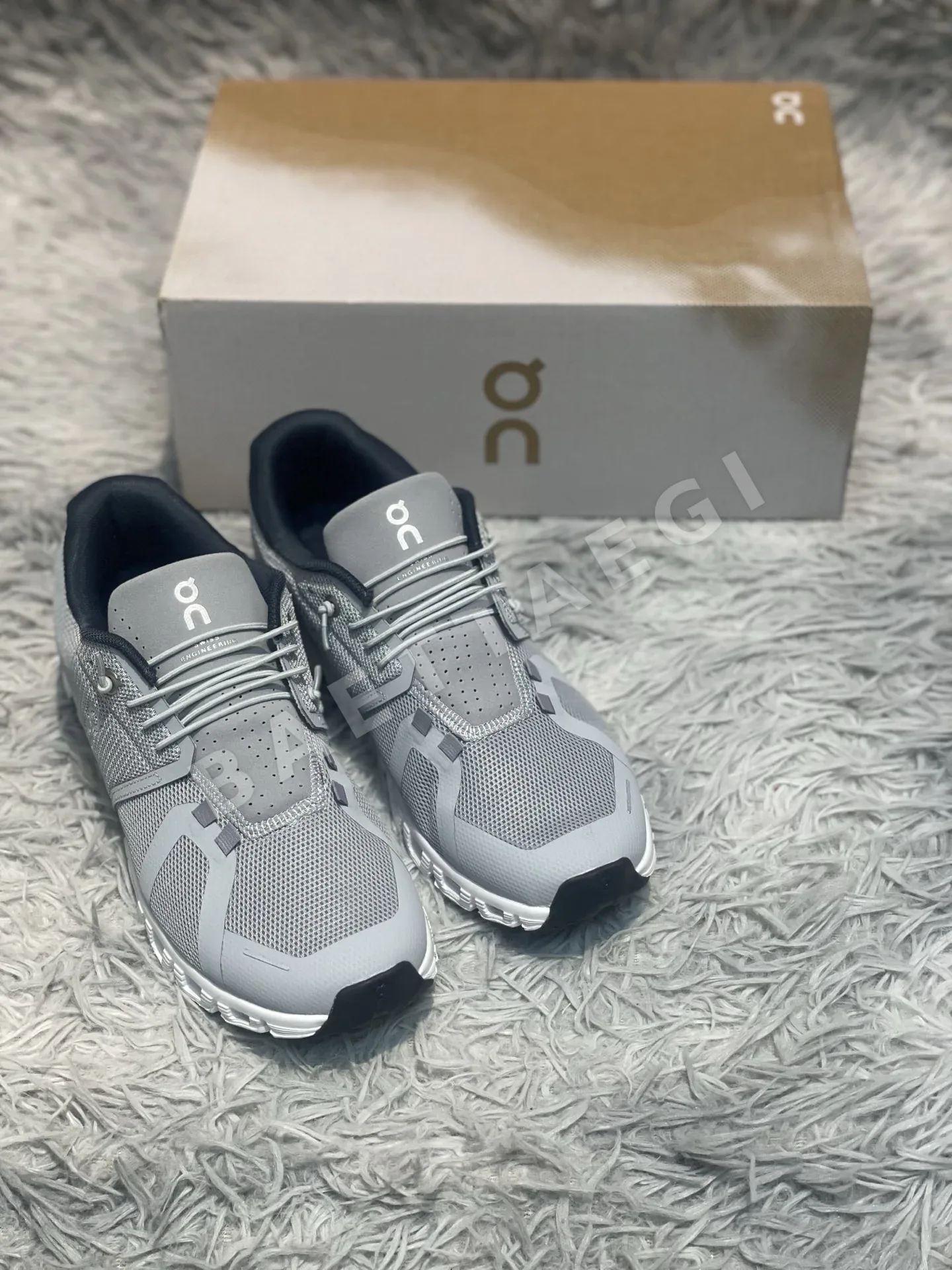 ON OnRun Cloud 6 경량 캐주얼 러닝화 상세 이미지 2
