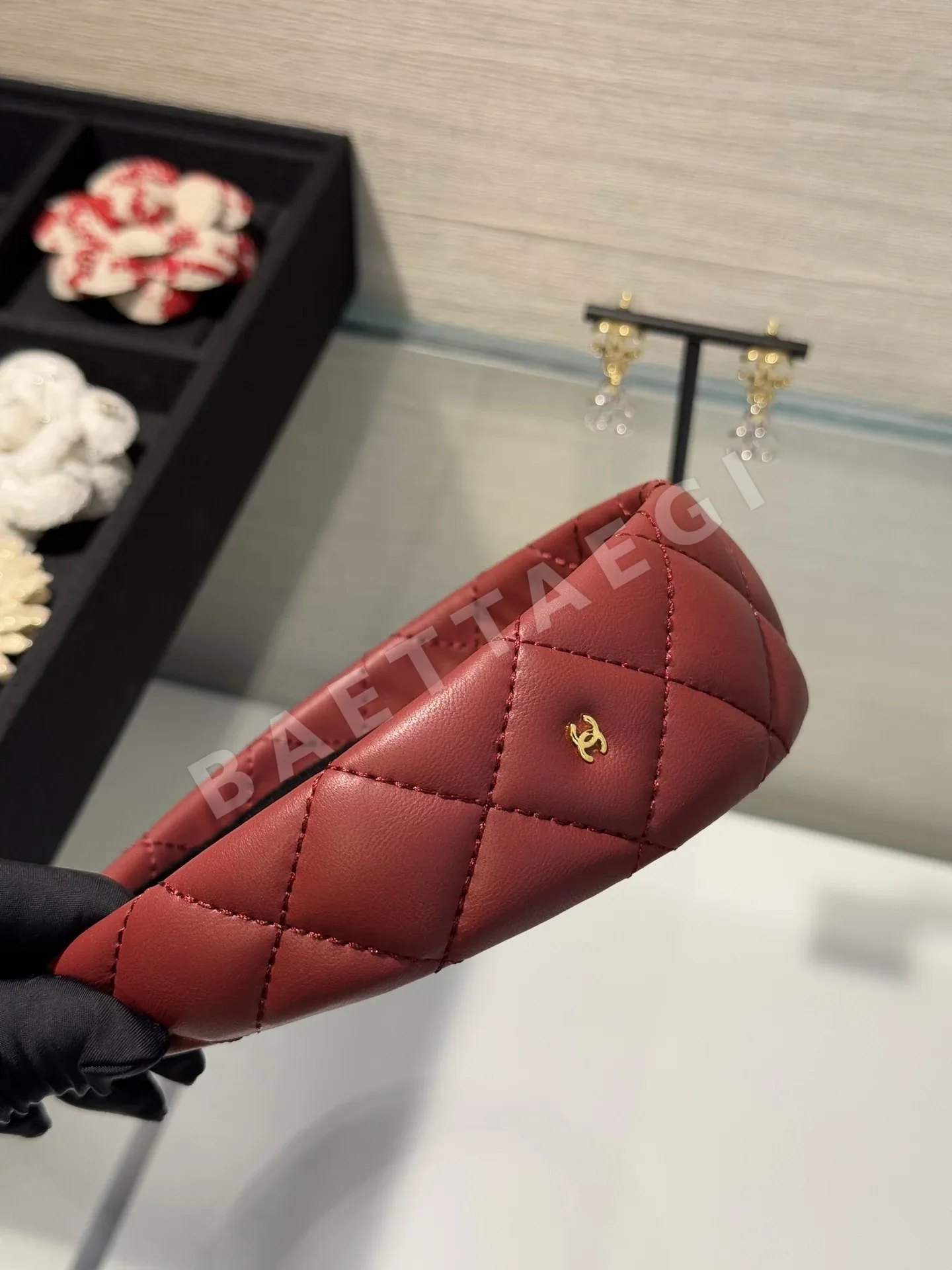 샤넬 와인레드 램스킨 더블 C 헤드밴드 헤어악세 상세 이미지 5