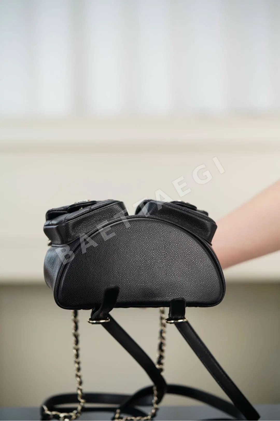 샤넬 뉴 두마 미니 송아지가죽 숄더백 상세 이미지 9