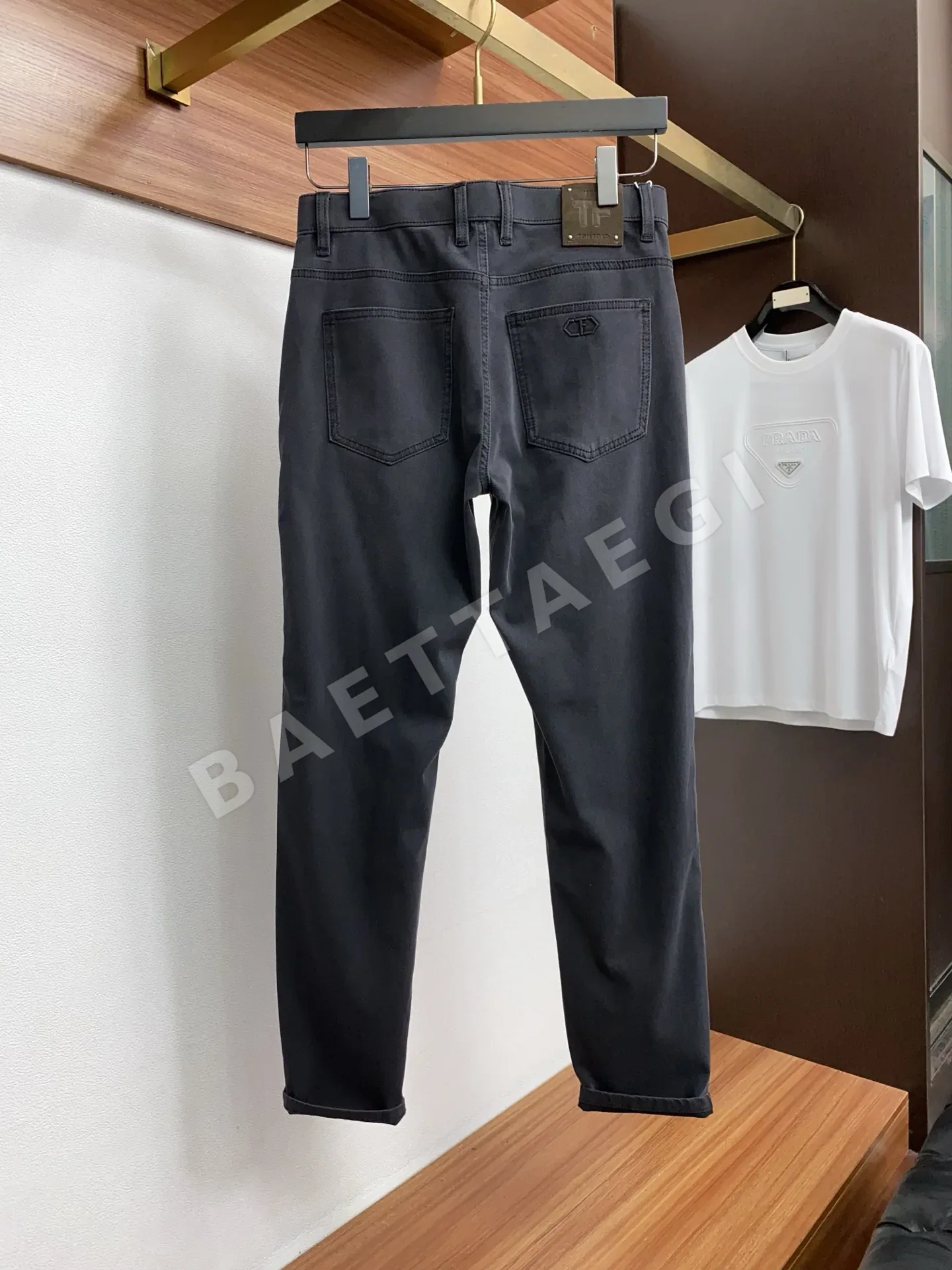 톰포드 남성 데님 청바지 상세 이미지 8