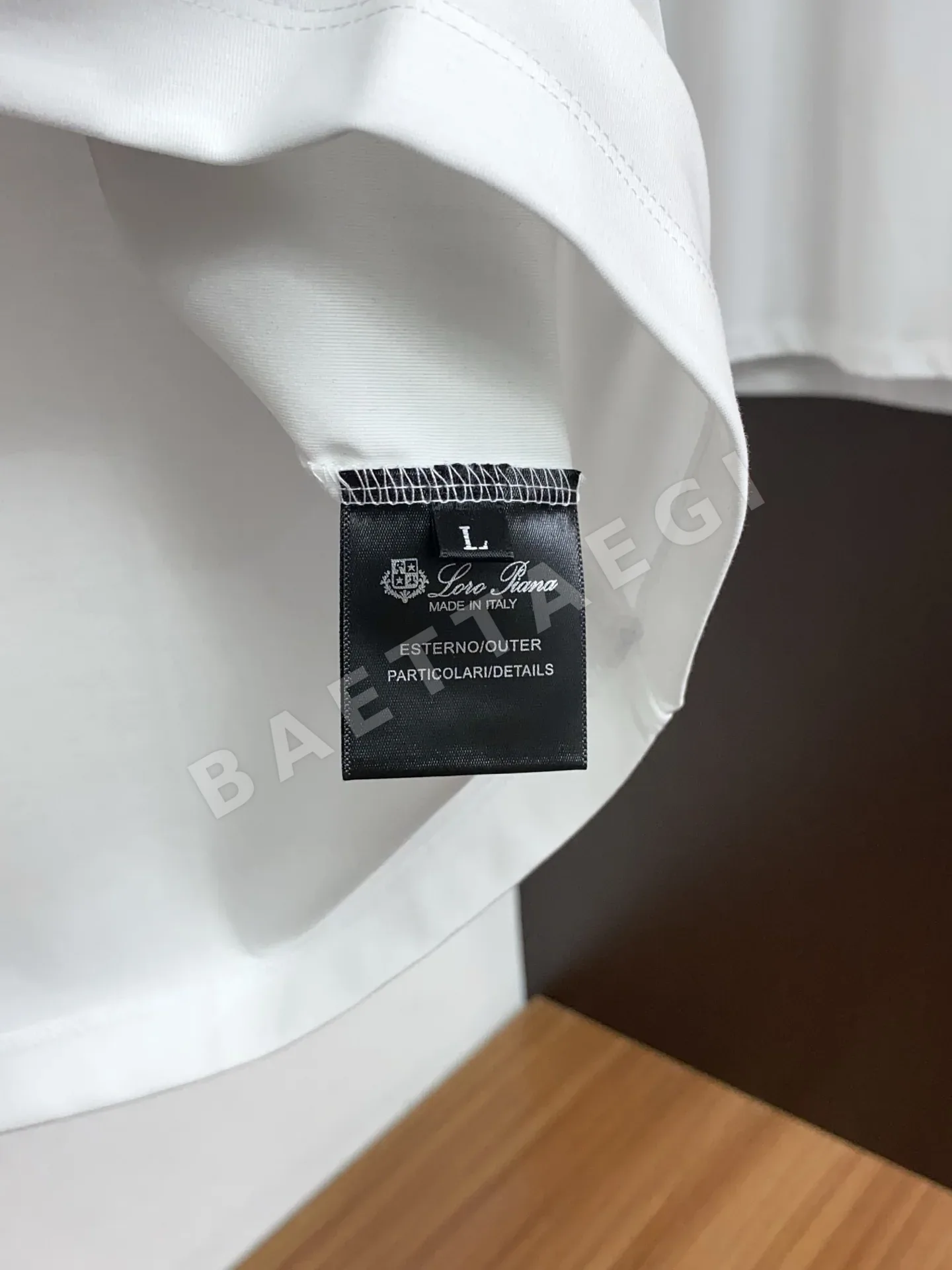 로로피아나 슬림핏 남성 반팔 티셔츠 상세 이미지 6