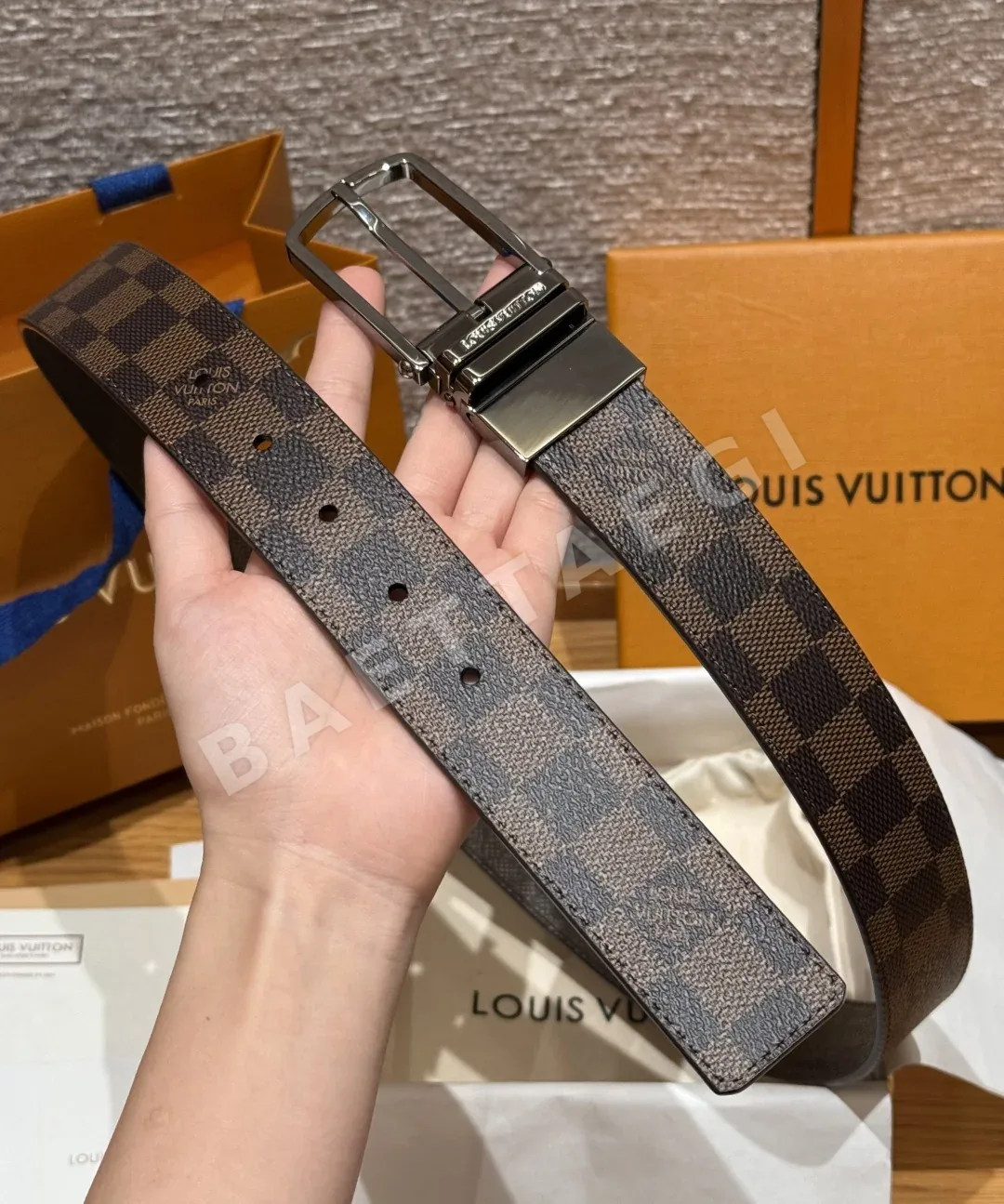 루이비통 JD350 슬림 리버시블 벨트 상세 이미지 4