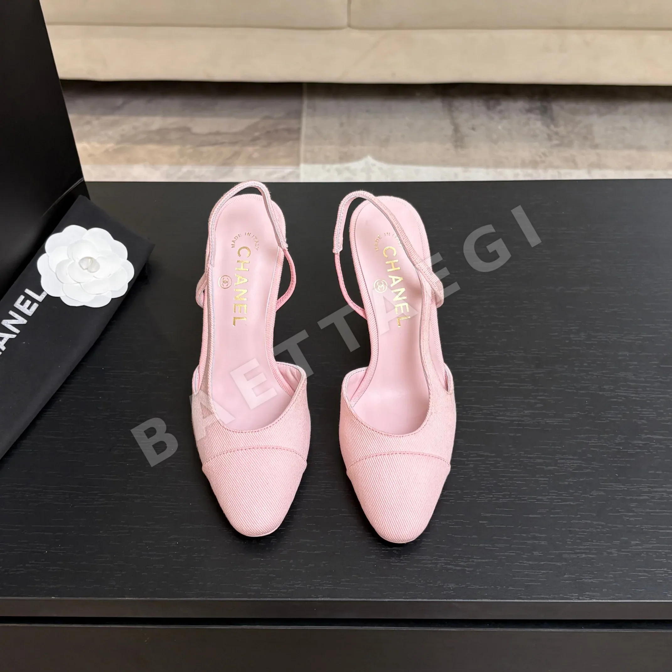 샤넬 클래식 슬링백 힐 151582