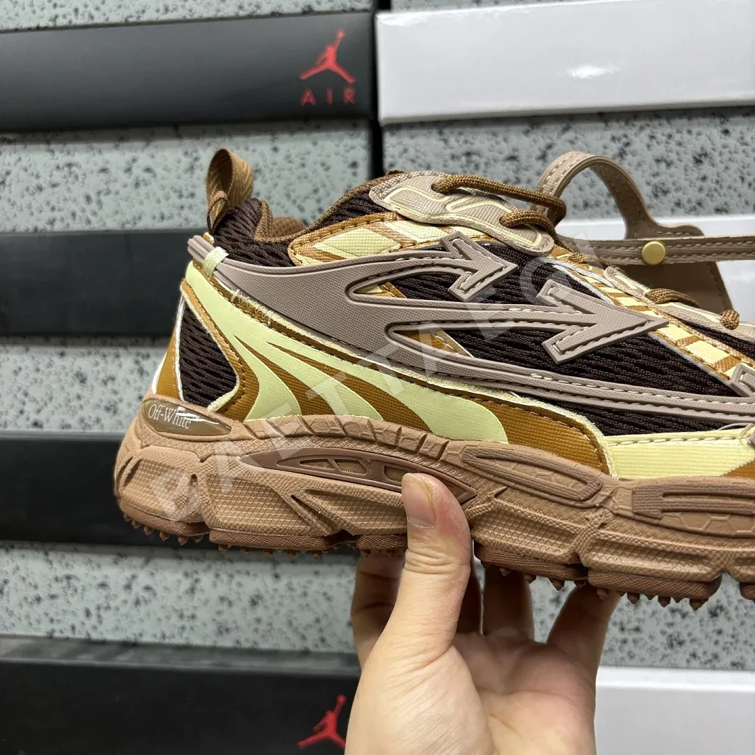 오프화이트 비 라이트 백 브라운 블랙 202485 Off White Be Right Back 상세 이미지 6