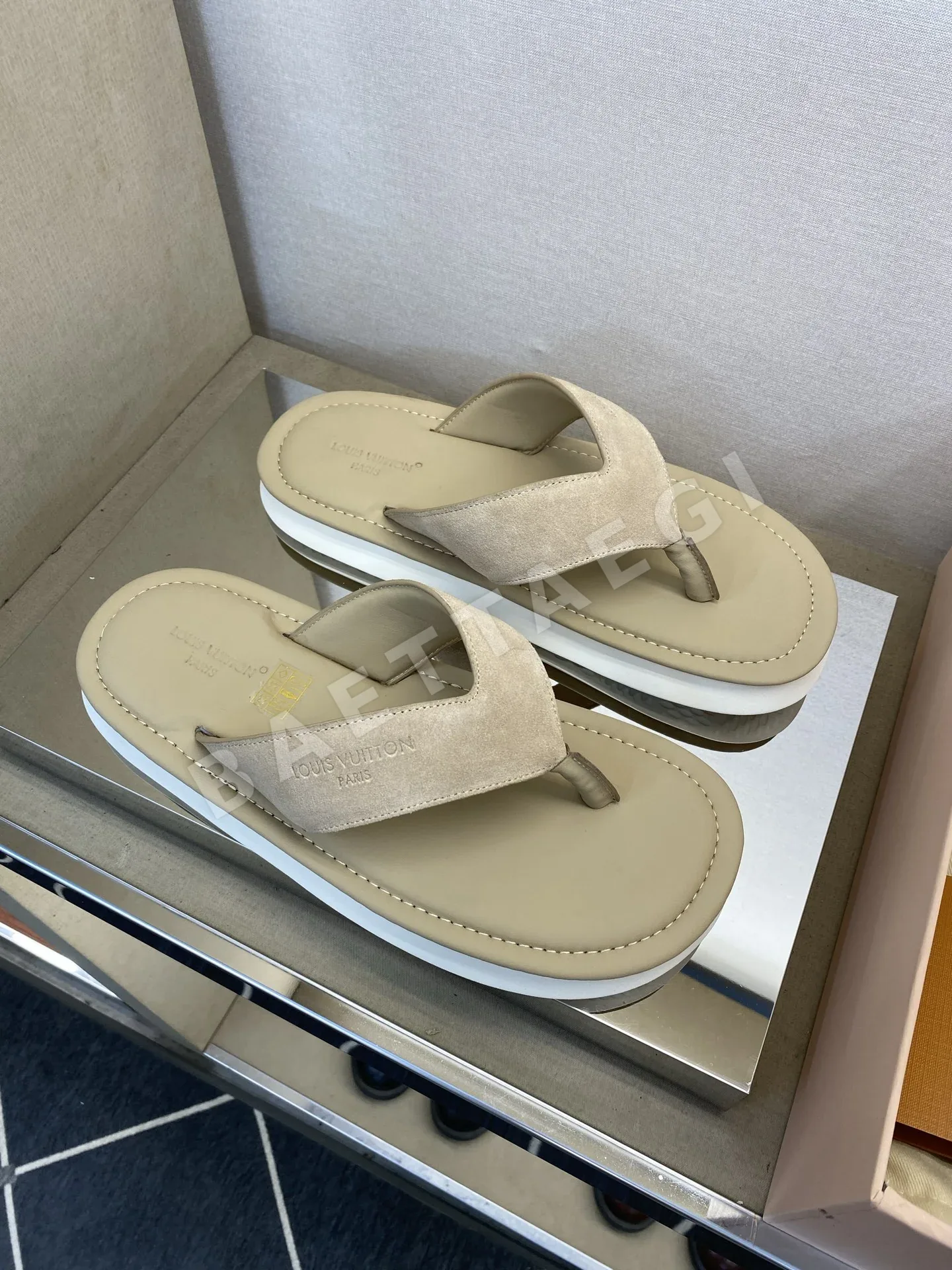 루이비통 송아지가죽 남성 슬리퍼 상세 이미지 3