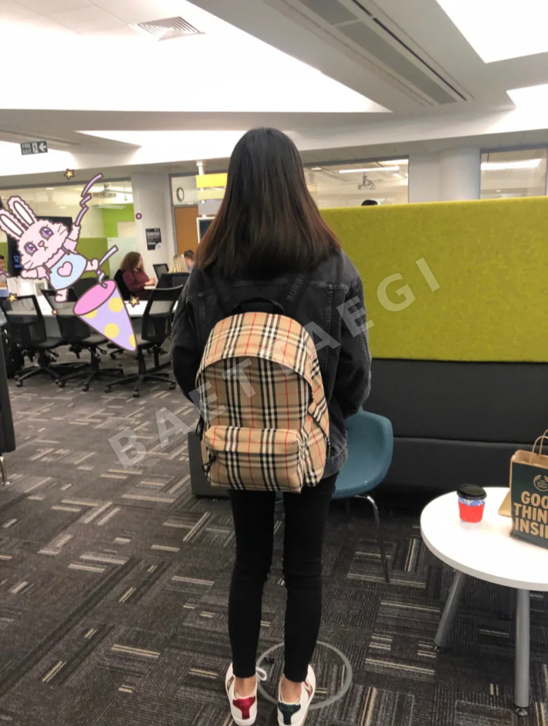 버버리 가방 상세 이미지 5
