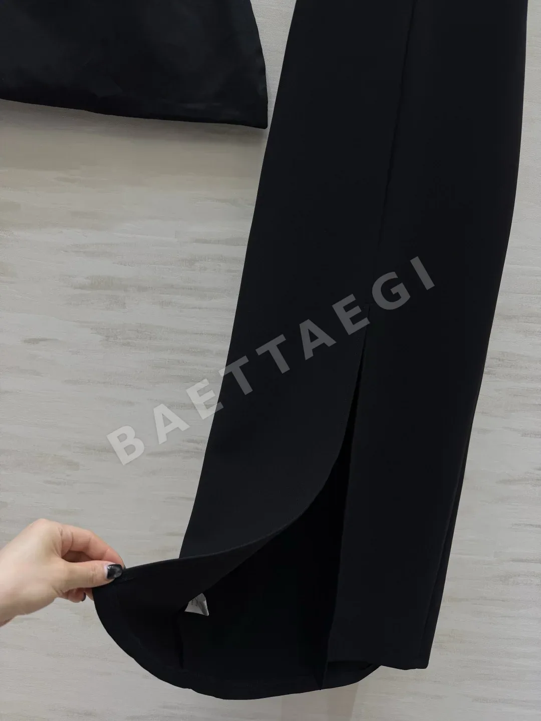 생로랑 스퀘어넥 스파게티 스트랩 여성 원피스 상세 이미지 5