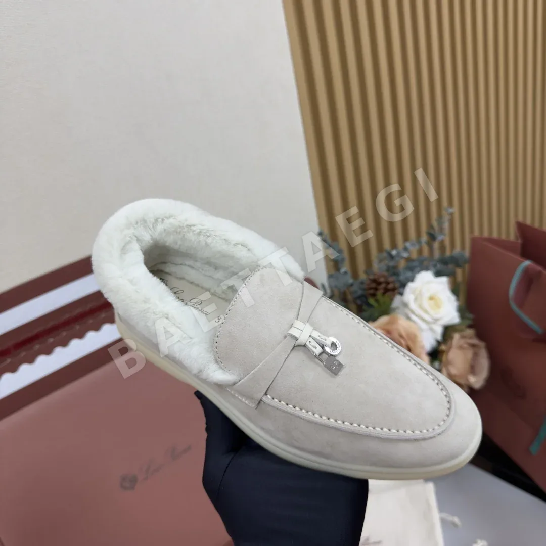 로로피아나 썸머워크 시어링 로퍼 상세 이미지 9