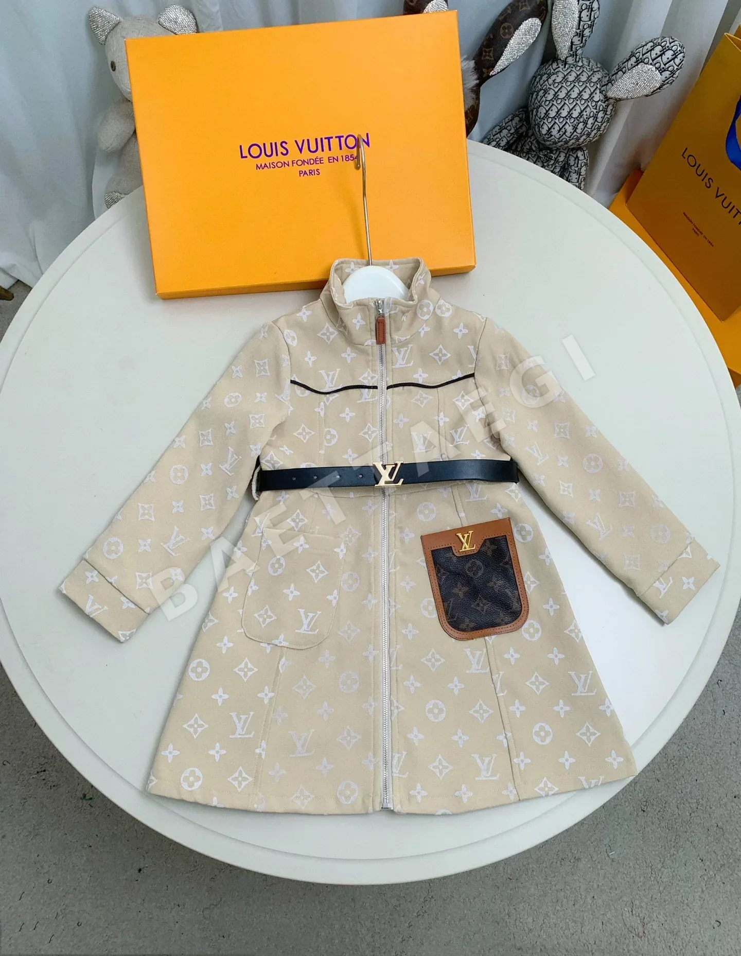 루이비통 스탠드카라 지퍼 키즈 원피스 169889