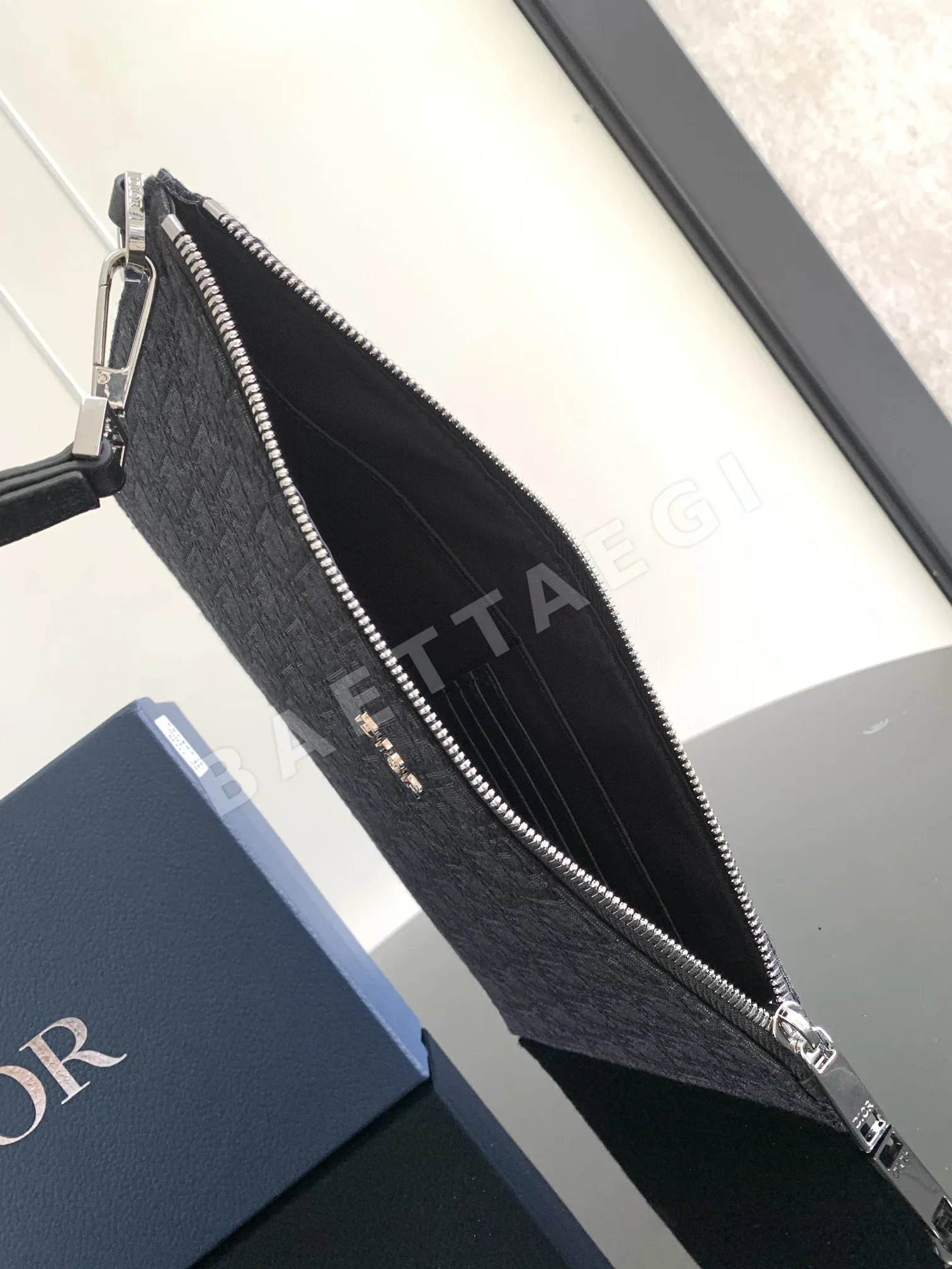 디올 오블리크 클러치 가방 상세 이미지 9