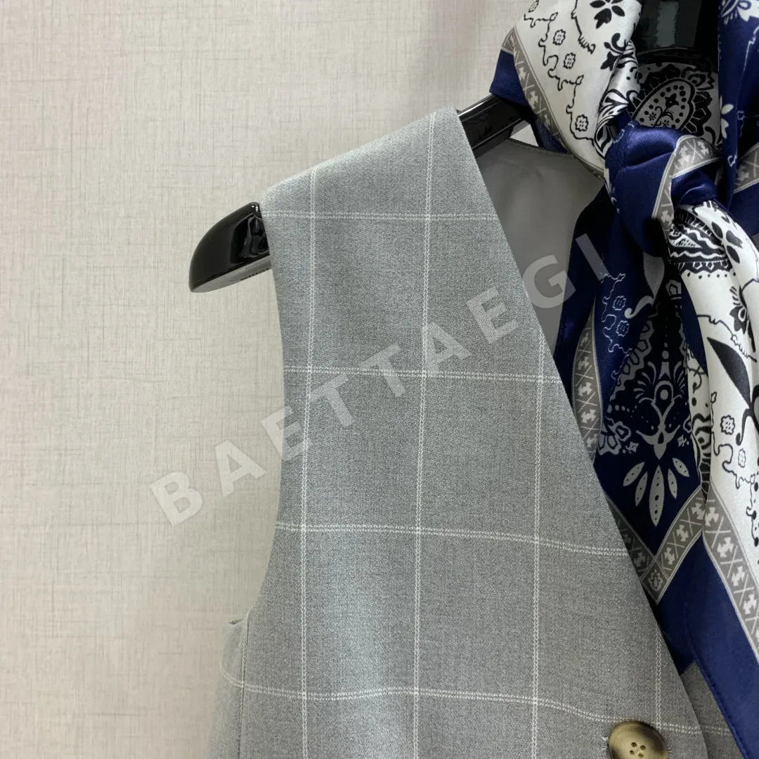 로로피아나 체크 V넥 수트 베스트 세트 상세 이미지 3