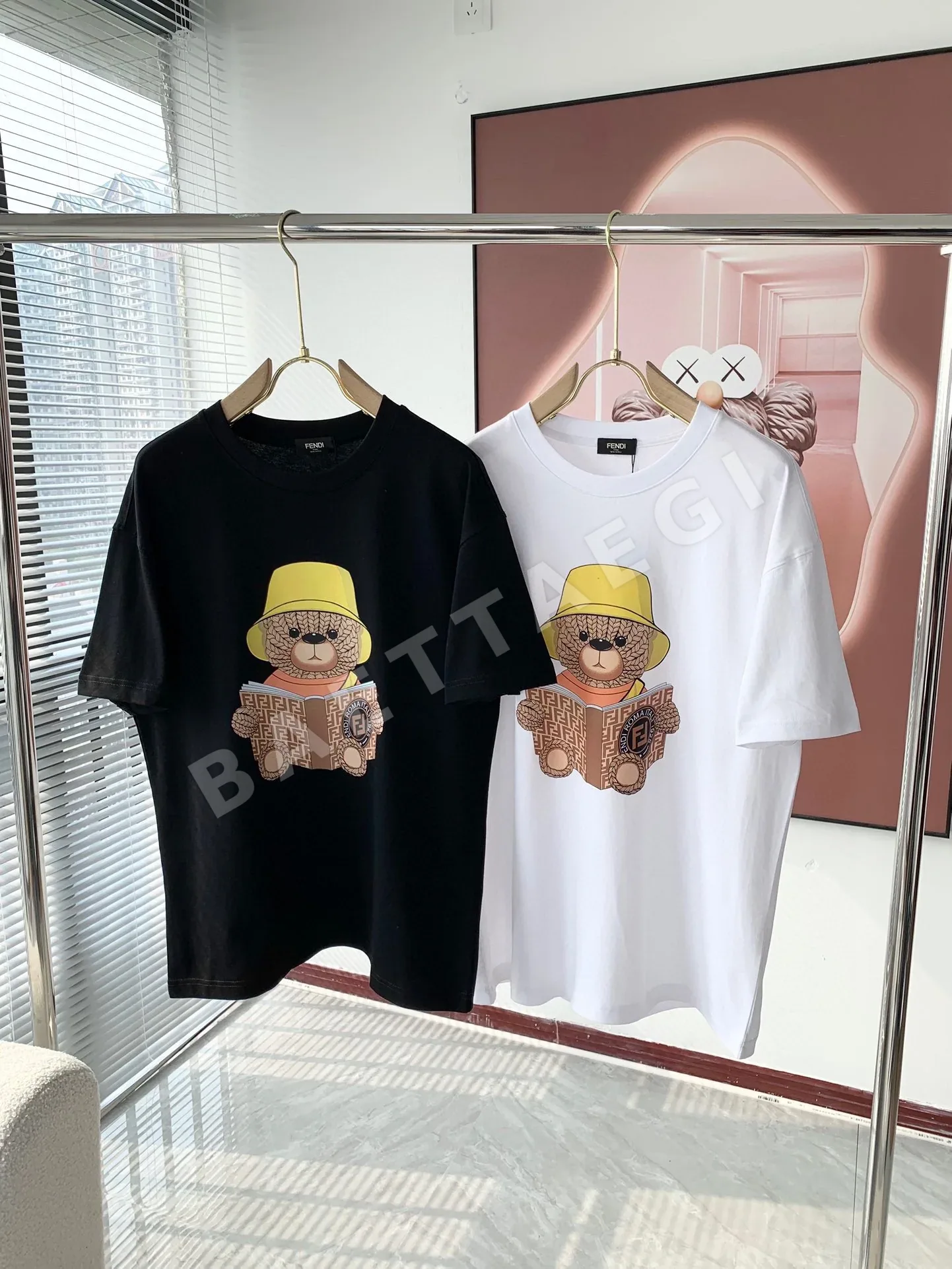 펜디 여성 반팔 티셔츠 88779