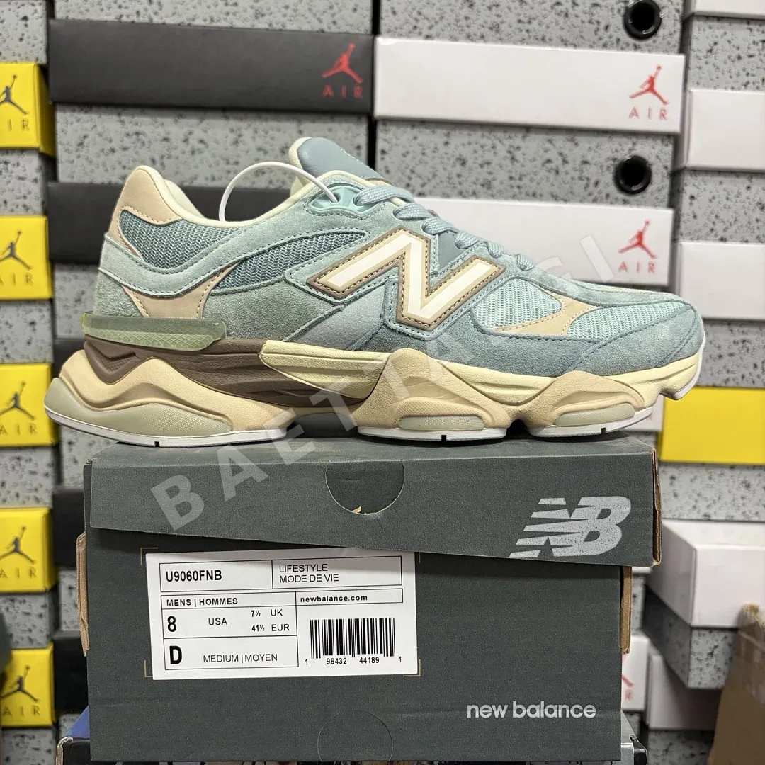 뉴발란스 [C] 9060 블루 U9060FNB 202085 New Balance 9060