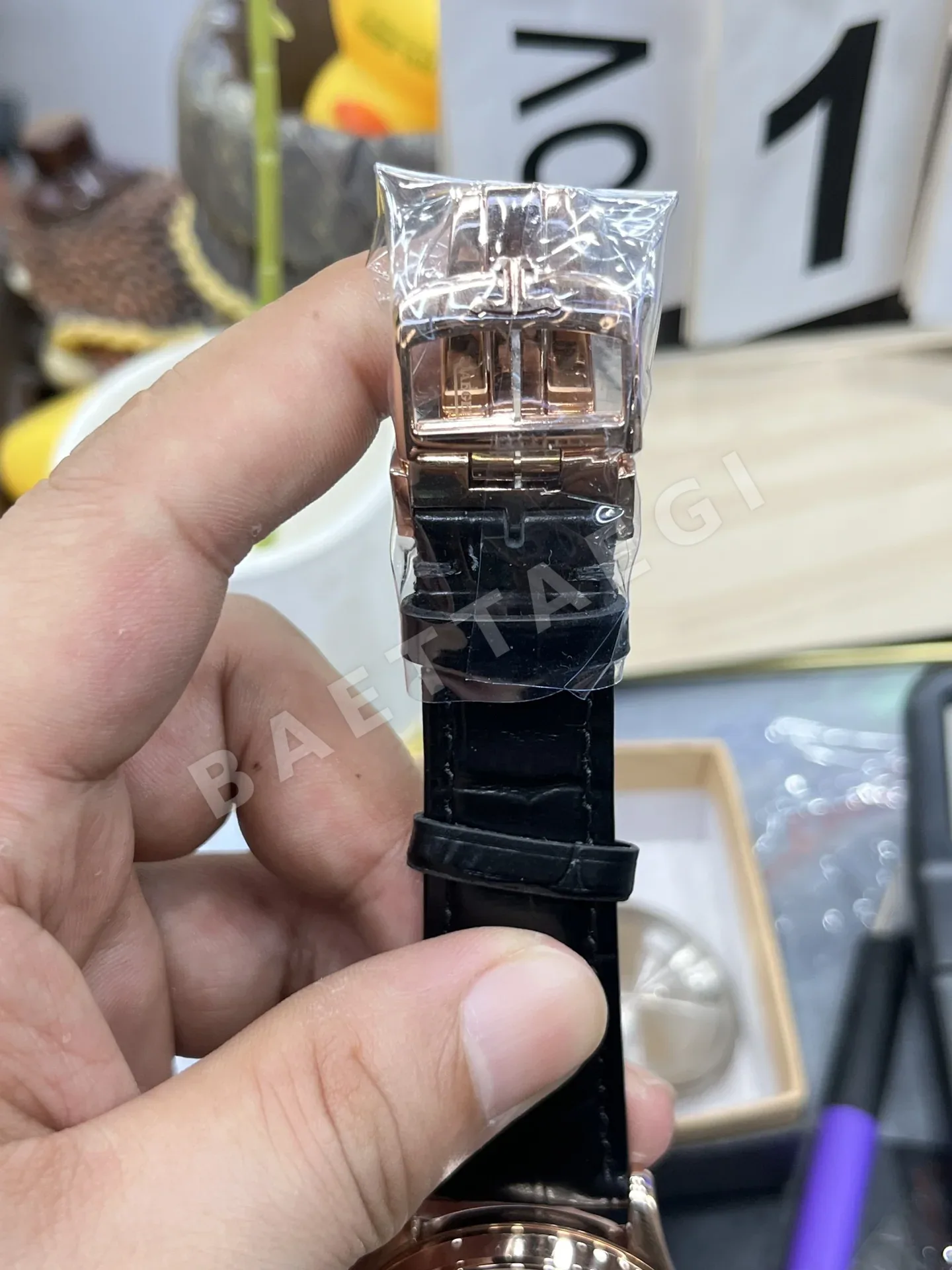 예거르쿨트르 예거 투르비용 시계 악어가죽 스트랩 상세 이미지 8