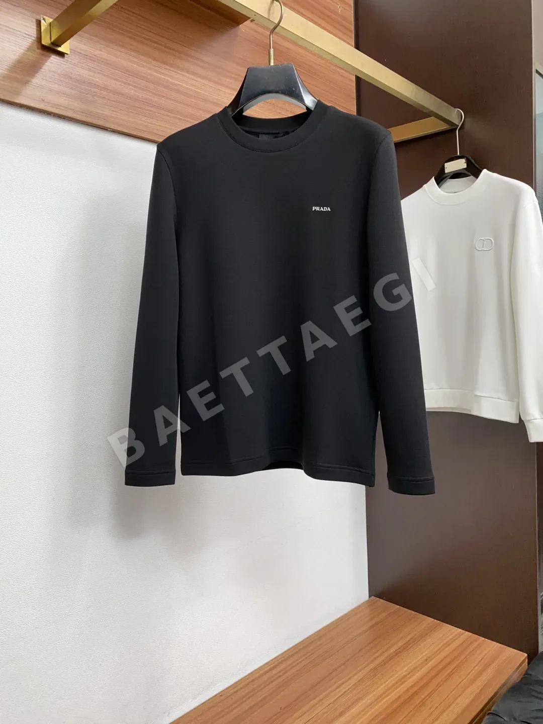 프라다 모달 혼방 남성 긴팔 티셔츠 상세 이미지 2