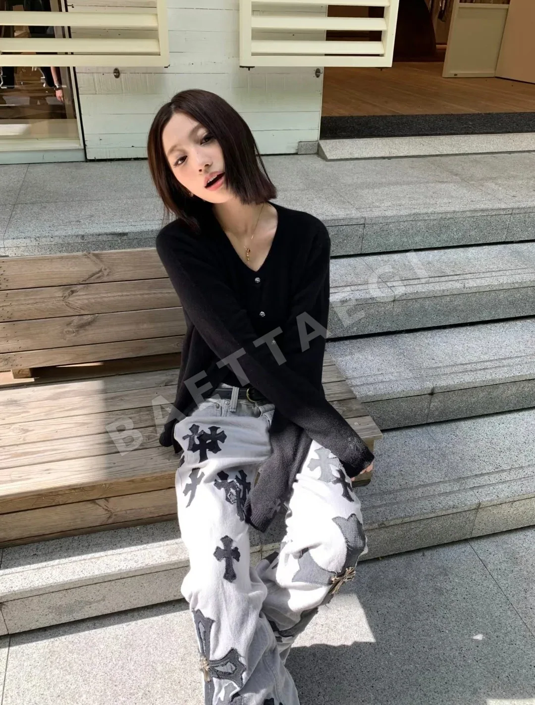 크롬하츠 가죽 십자가 장식 캐시미어 가디건 상세 이미지 14