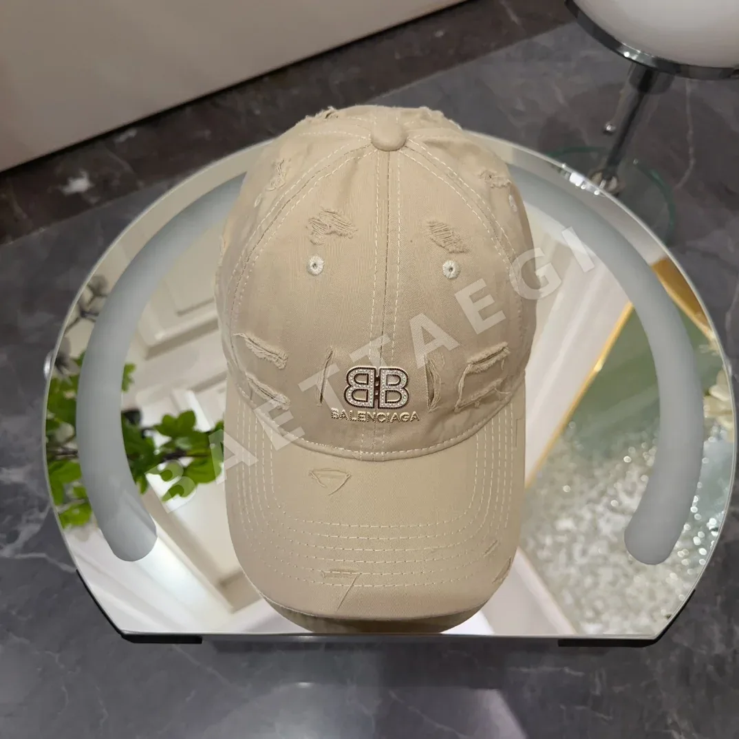 발렌시아가 데미지 워싱 면 소재 야구모자 81646