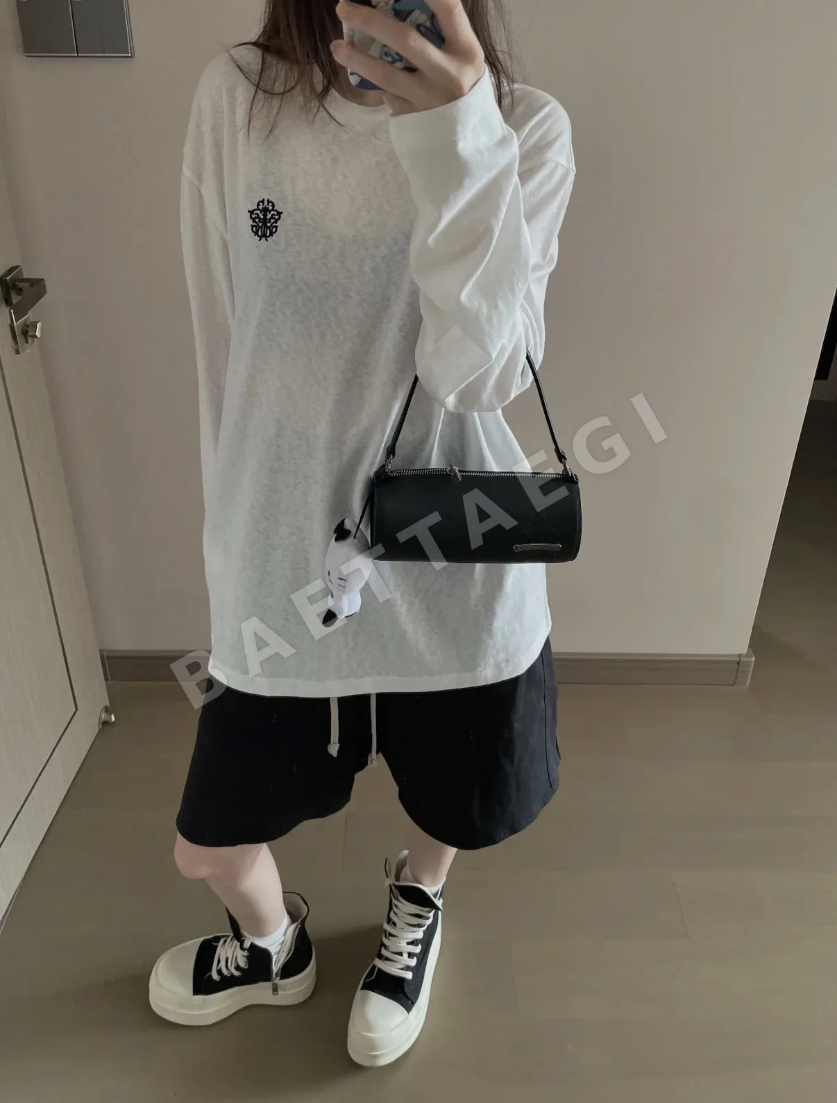 크롬하츠 두루마리 버킷백 페널홀더 가방 상세 이미지 8