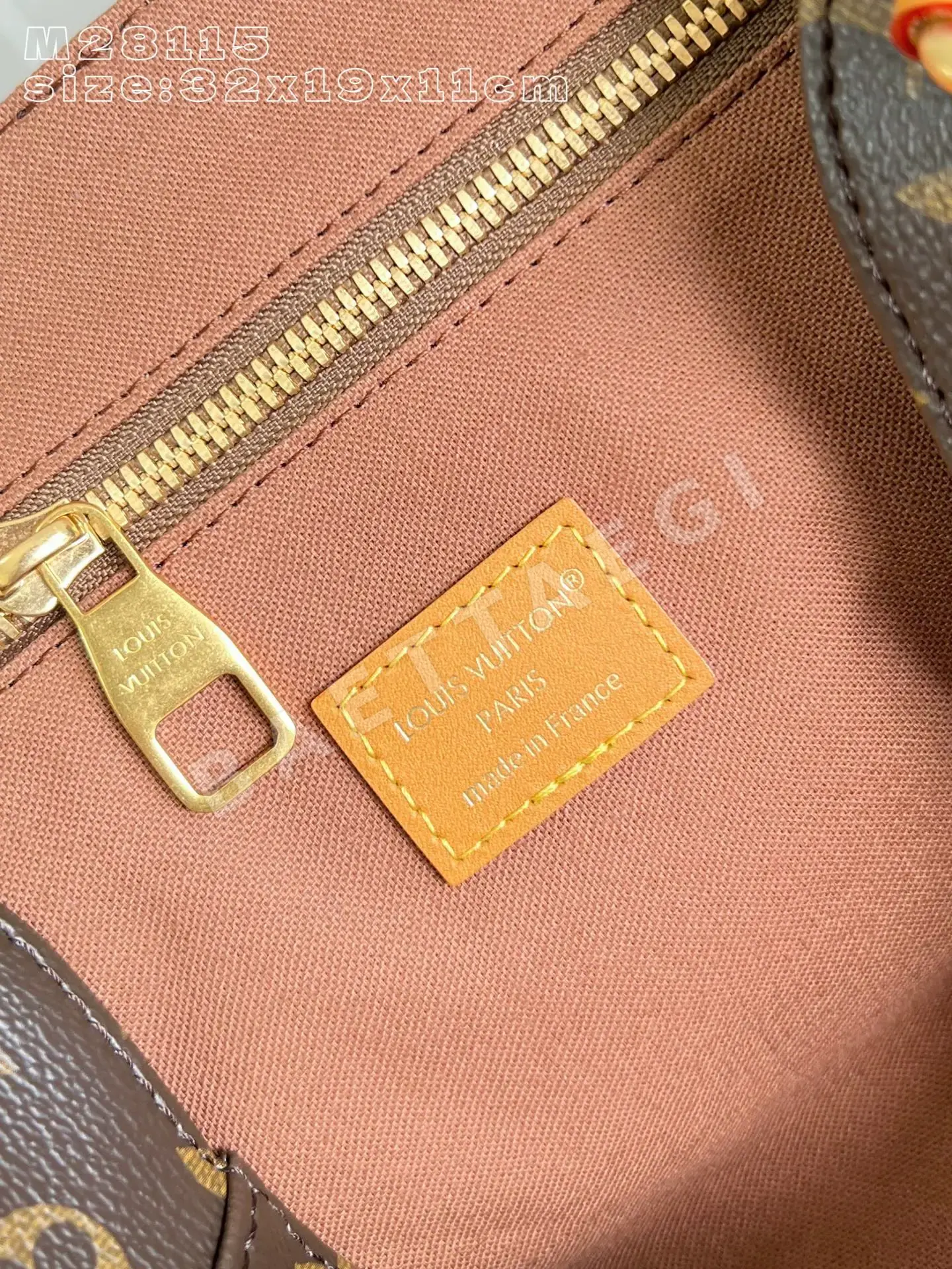 루이비통 크리스토퍼 메신저백 M28115 상세 이미지 9