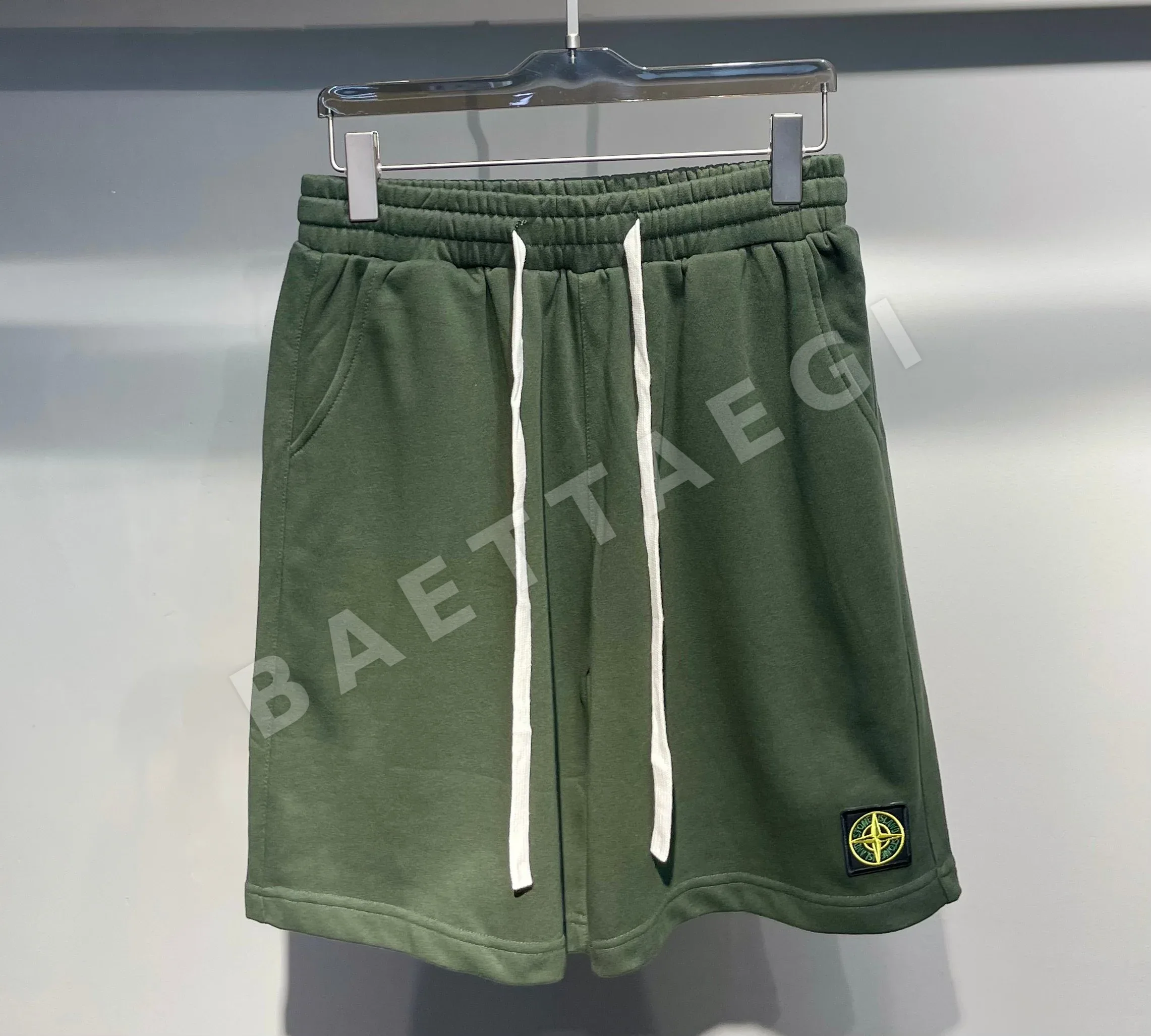 스톤아일랜드 남여공용 반바지 51375 Stone Island Shorts 상세 이미지 2