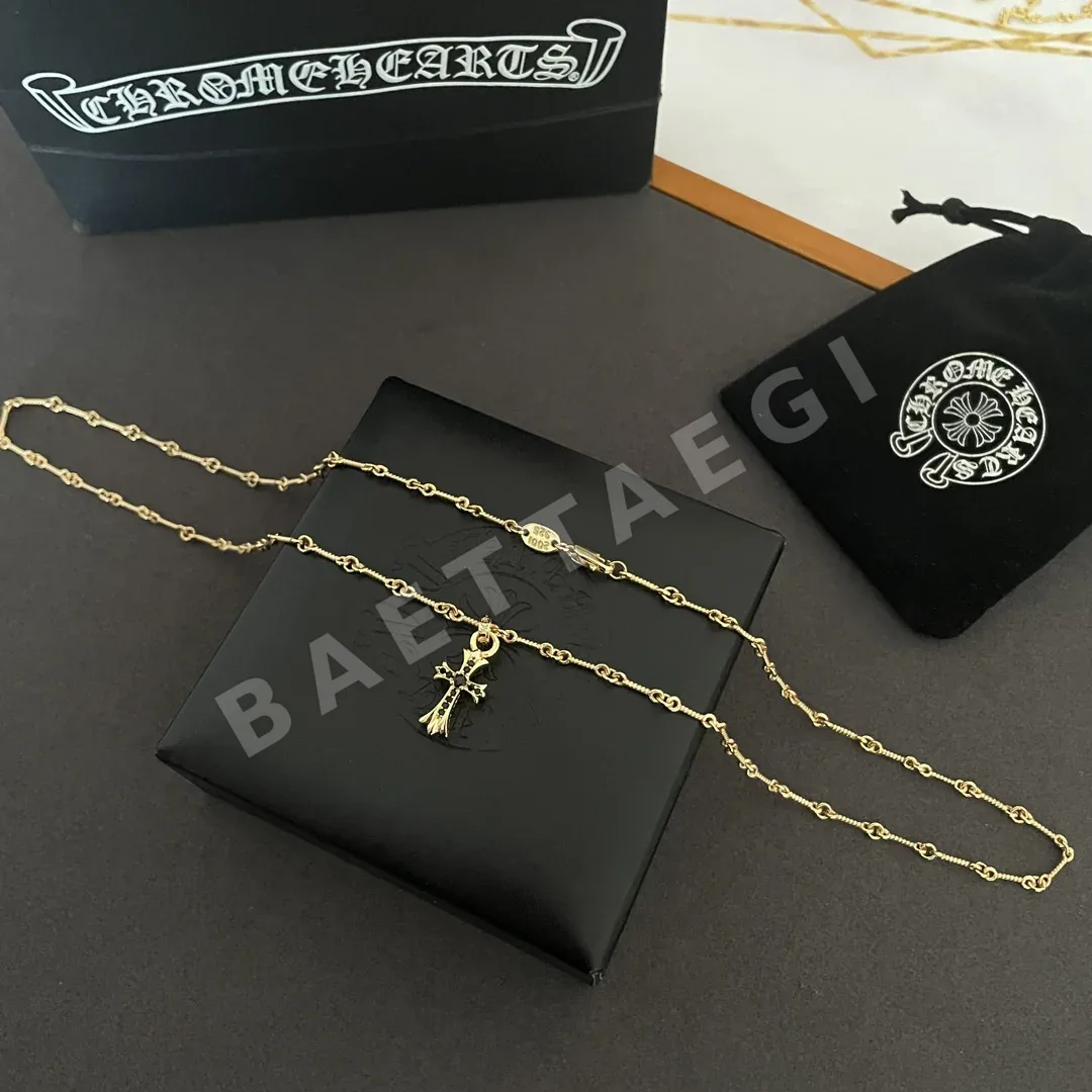 크롬하츠 클래식 뱀부 십자가 장식 목걸이 상세 이미지 3