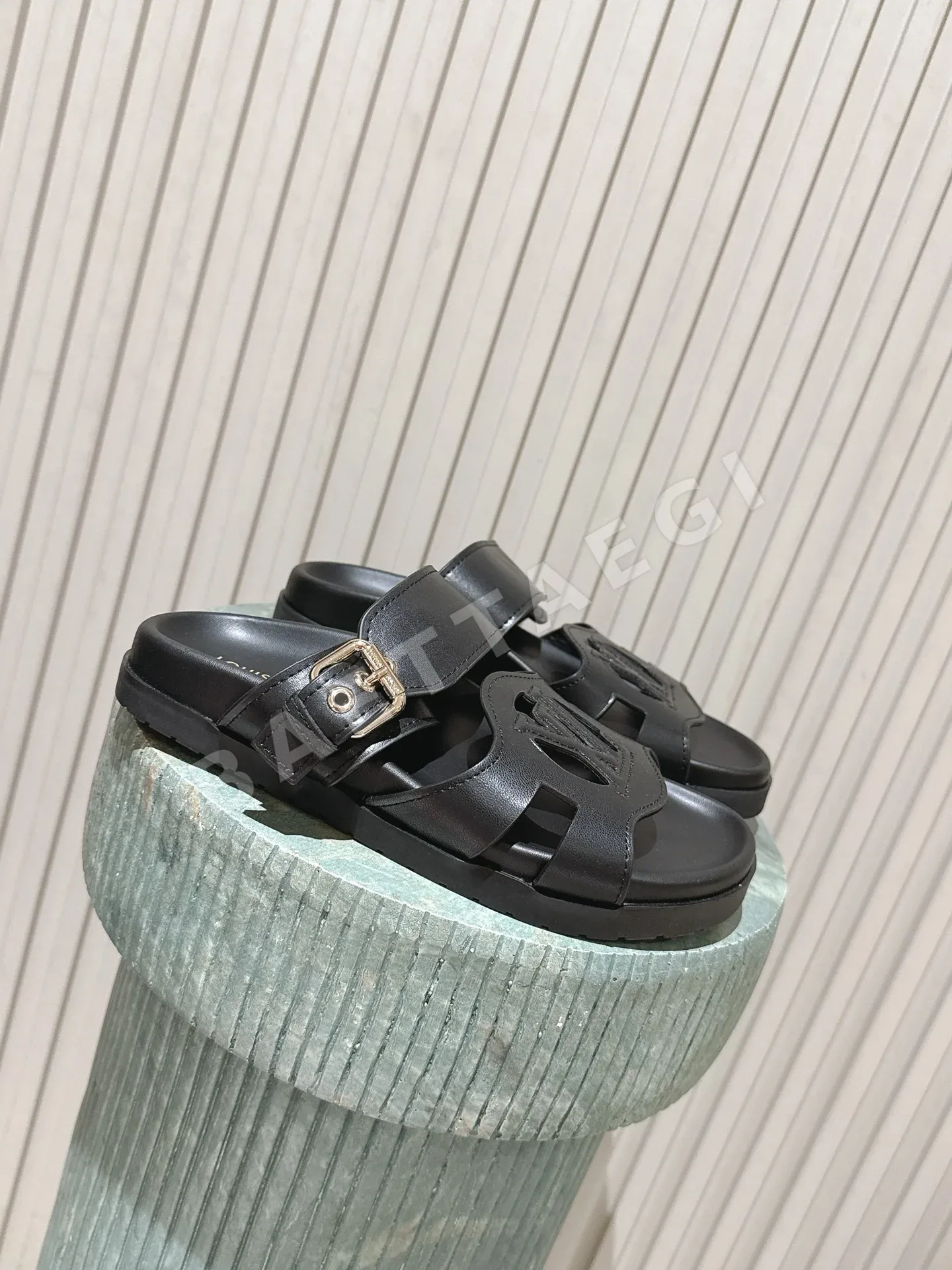 루이비통 LV 이솔라 샌들 112879