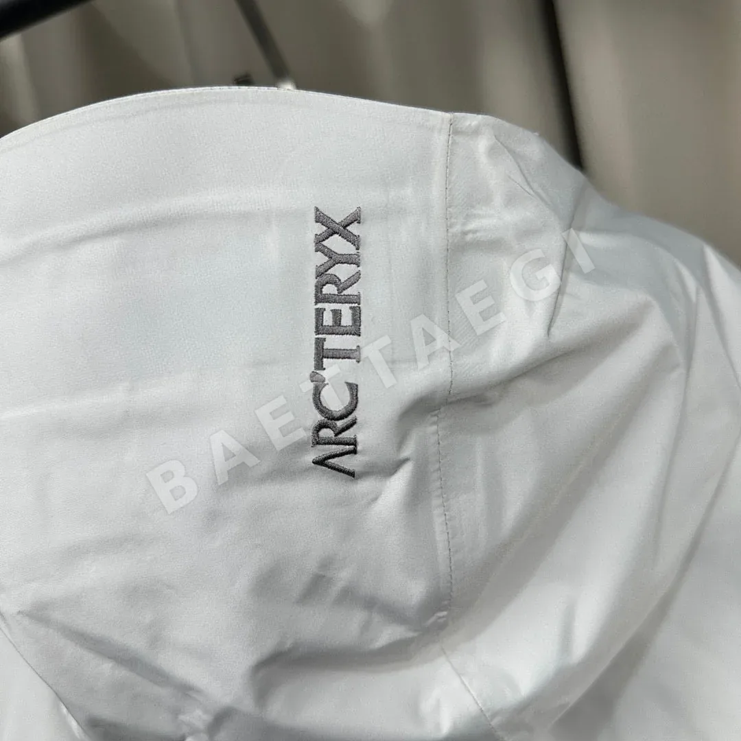 아크테릭스 [TZ] 마카이 자켓 화이트 200156 Arc'teryx Macai Jacket 상세 이미지 10