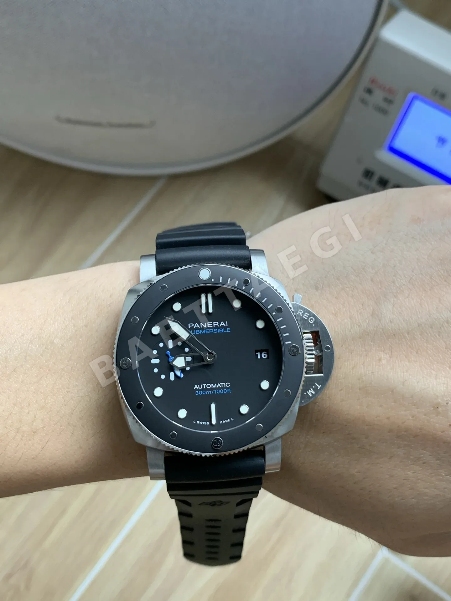 파네라이 PAM683 세라믹 시계 상세 이미지 6