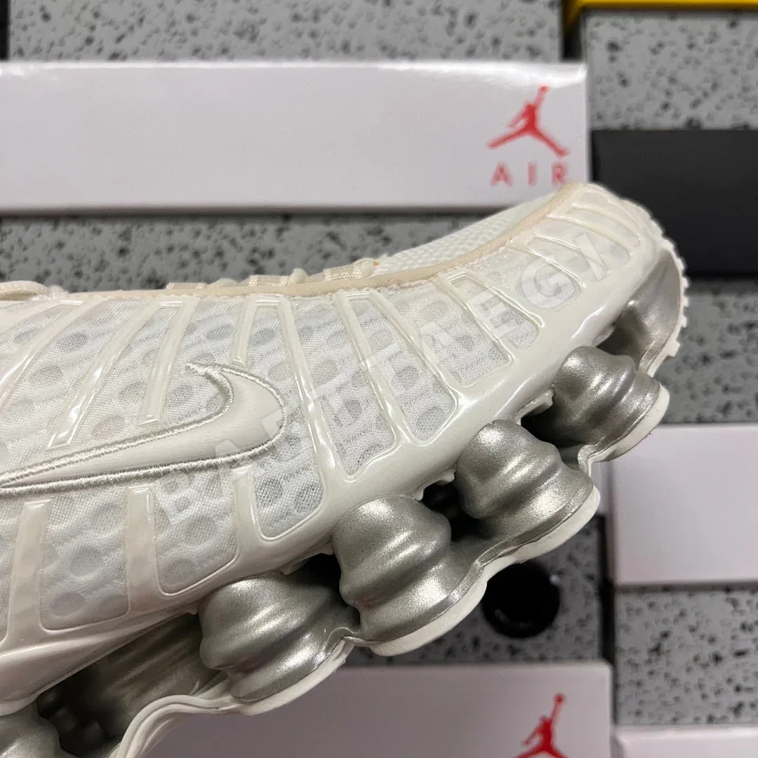 나이키 [MAX] 샥스 TL AR3566-103 201250 Nike Shox TL Sail 상세 이미지 3