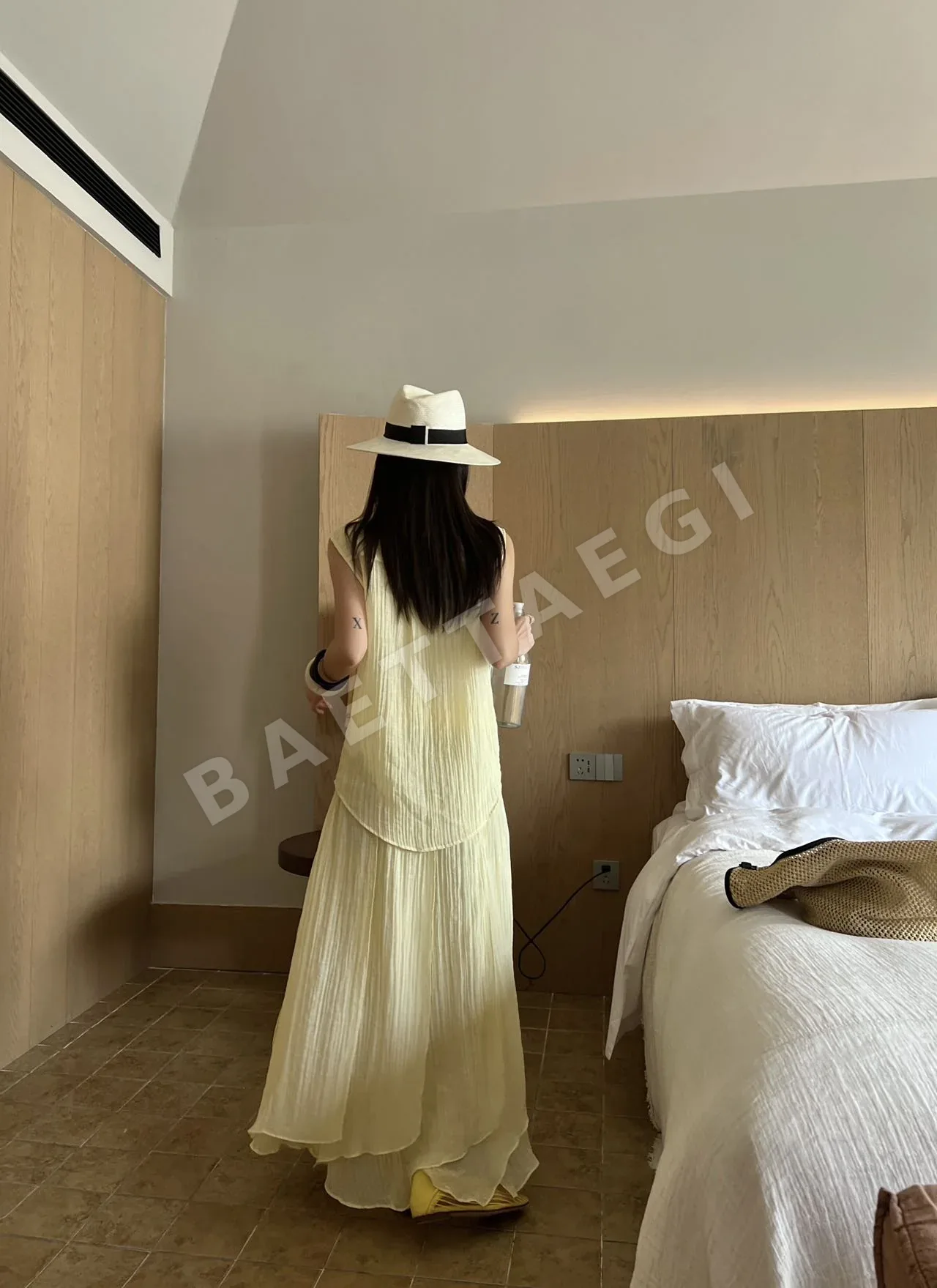 디올 플리츠 카라 민소매 셔츠 세트 상세 이미지 4