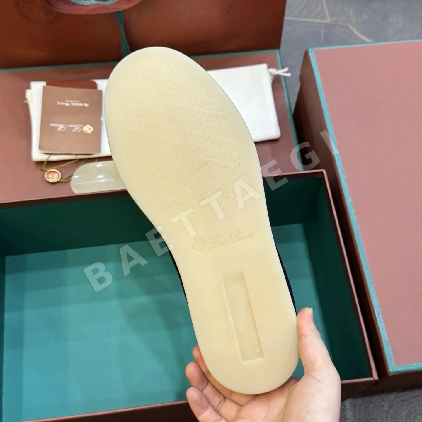 로로피아나 카프스킨 슬립온 스니커즈 상세 이미지 9