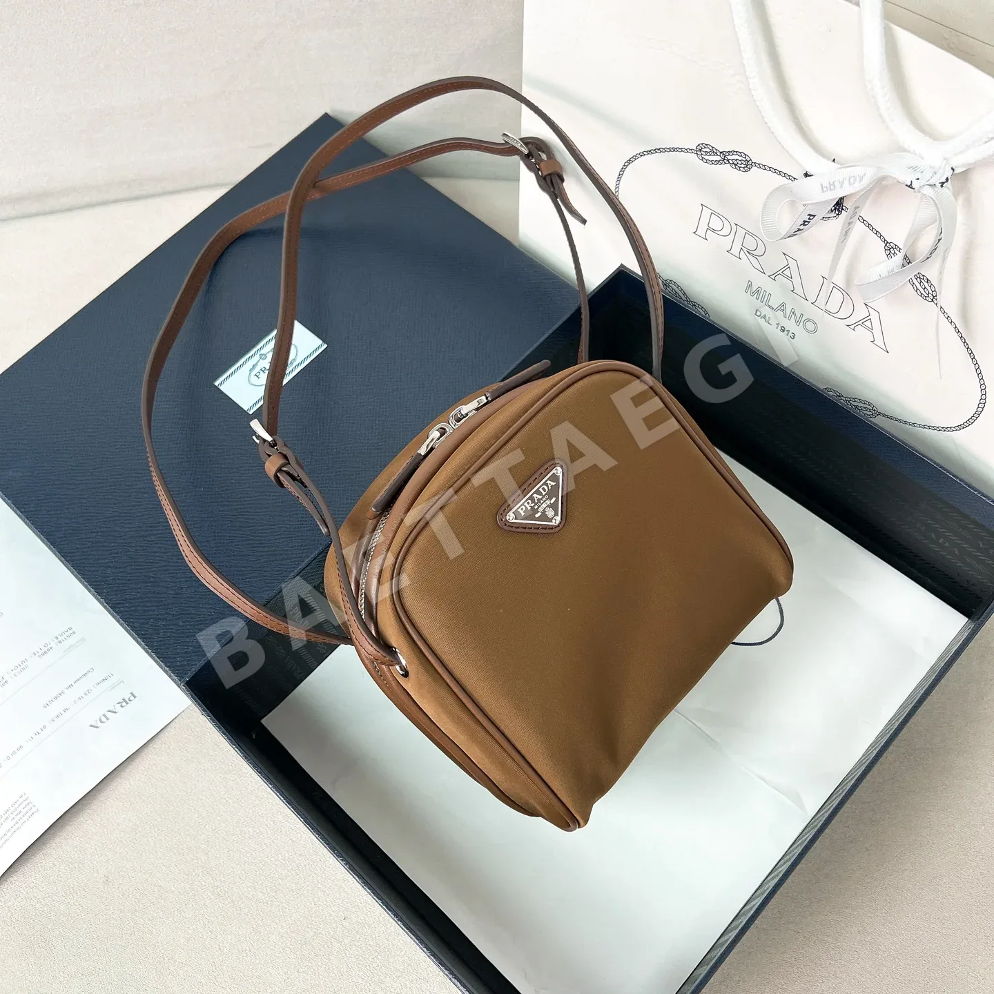 프라다 나일론 카프스킨 스윙 숄더백 1BC248