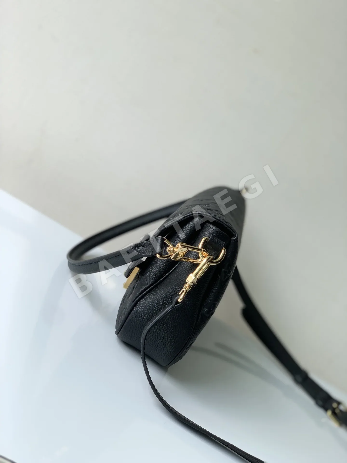 루이비통 포쉐트 메티스 소프트 핸드백 M29783 상세 이미지 2
