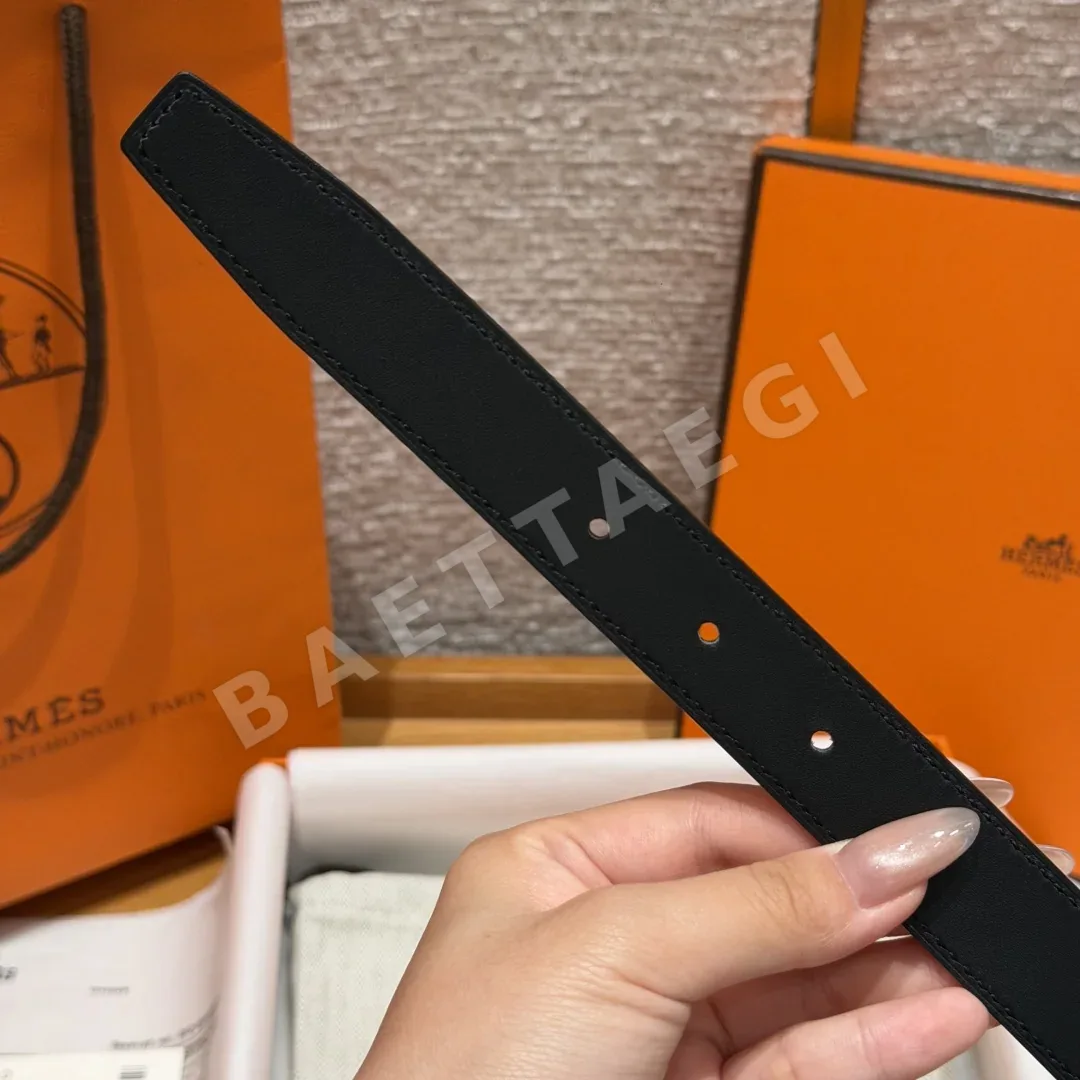 에르메스 플랫 H 버클 여성용 리버시블 가죽 벨트 상세 이미지 8