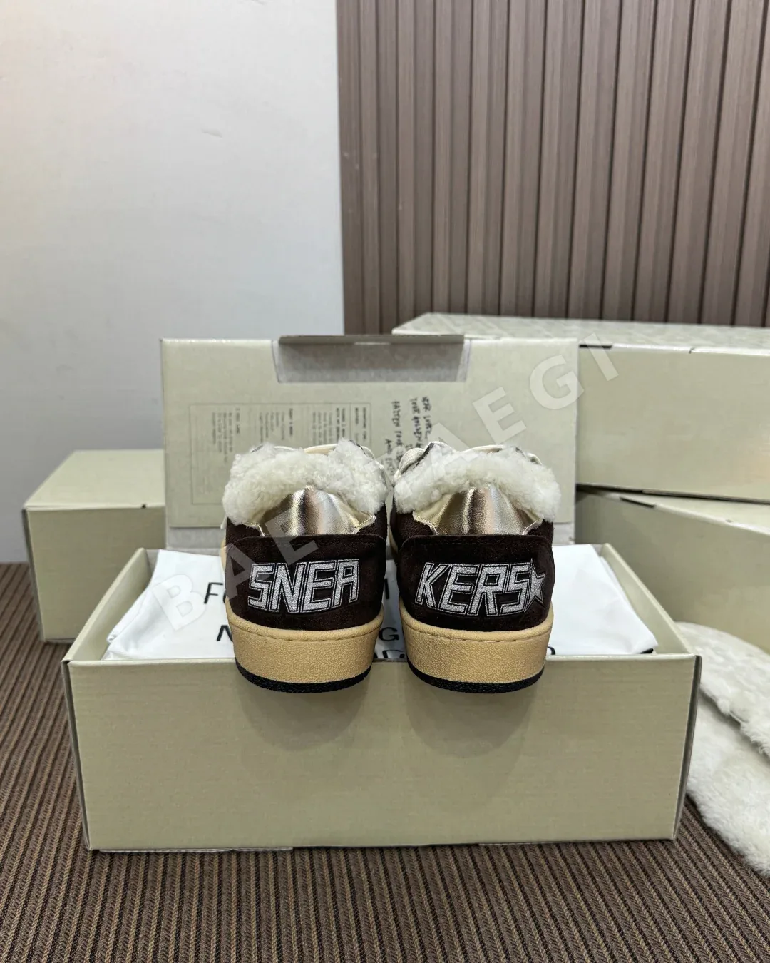 골든구스 스니커즈 가죽 SNEAKERS 레터링 상세 이미지 8