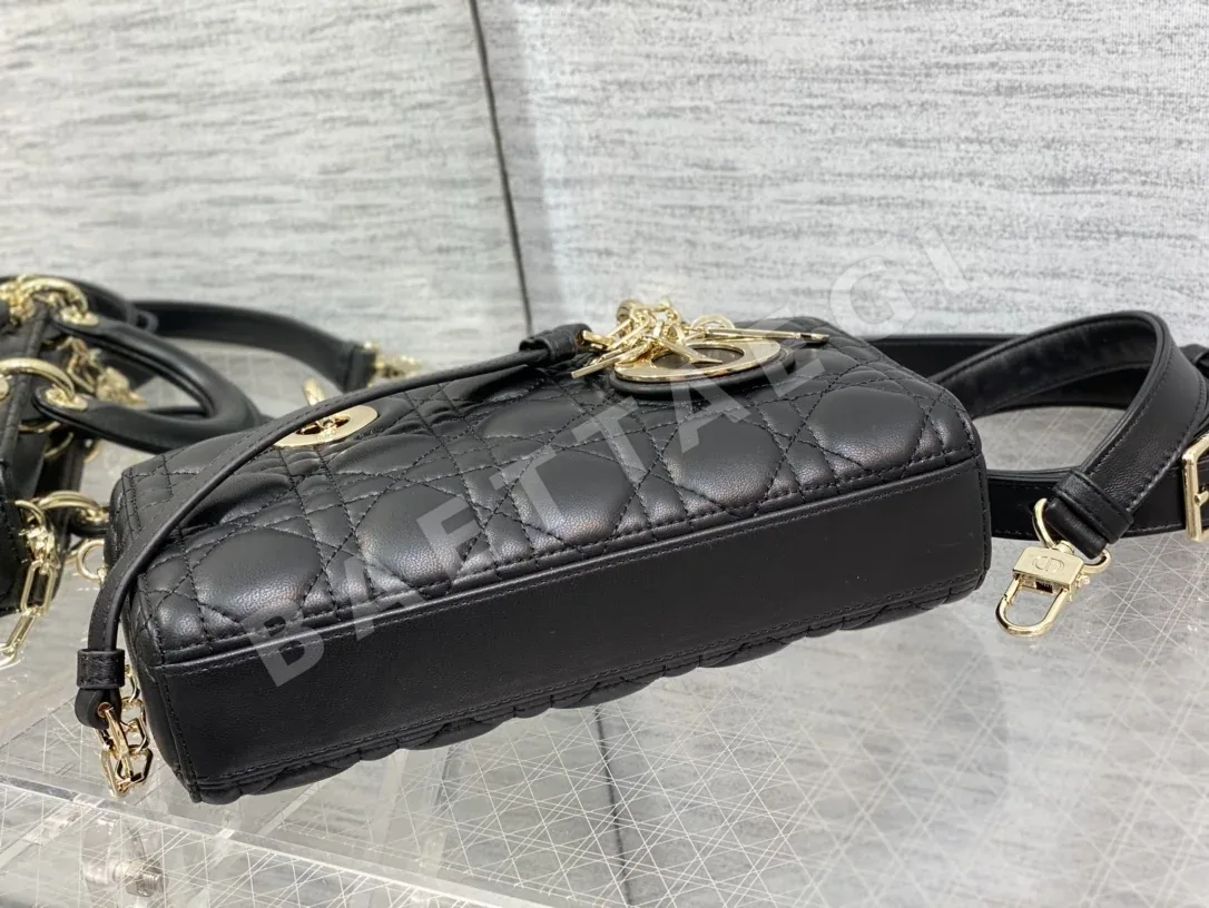 디올 레디 D 조이 스몰 램스킨 가방 상세 이미지 7