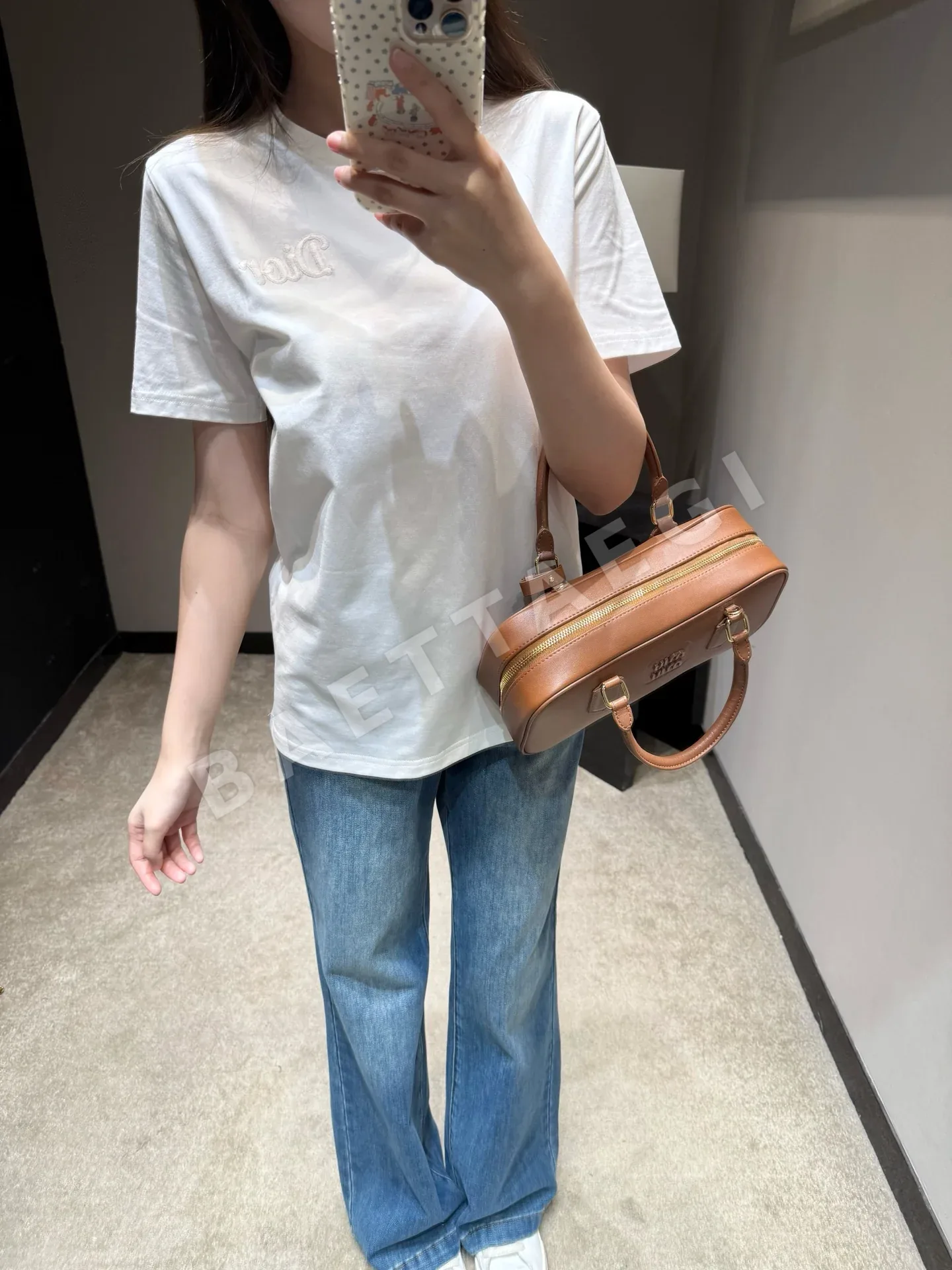 디올 자수 로고 여성 반팔 티셔츠 상세 이미지 2