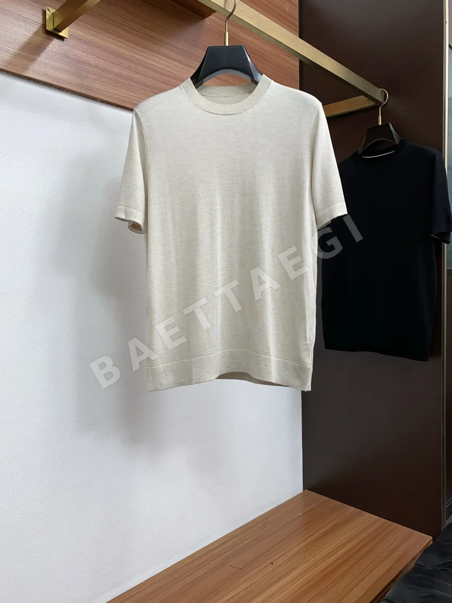 로로피아나 남성 크루넥 반팔 니트 티셔츠 139002