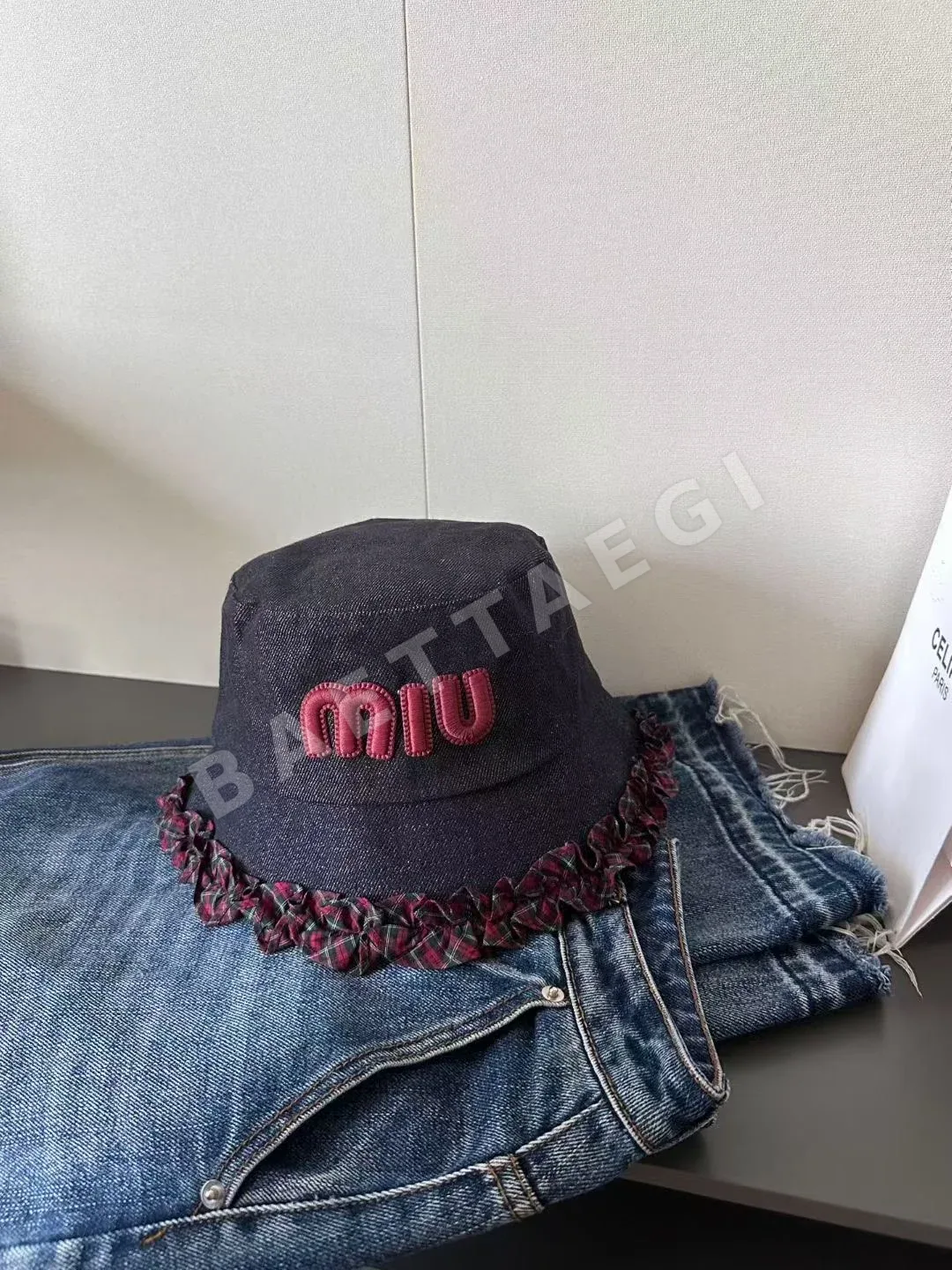 미우미우 데님 레이스 버킷햇 상세 이미지 7