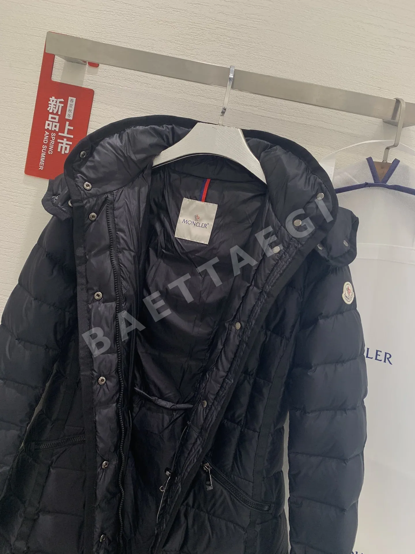 몽클레르 에르민 롱 패딩 여성용 상세 이미지 9