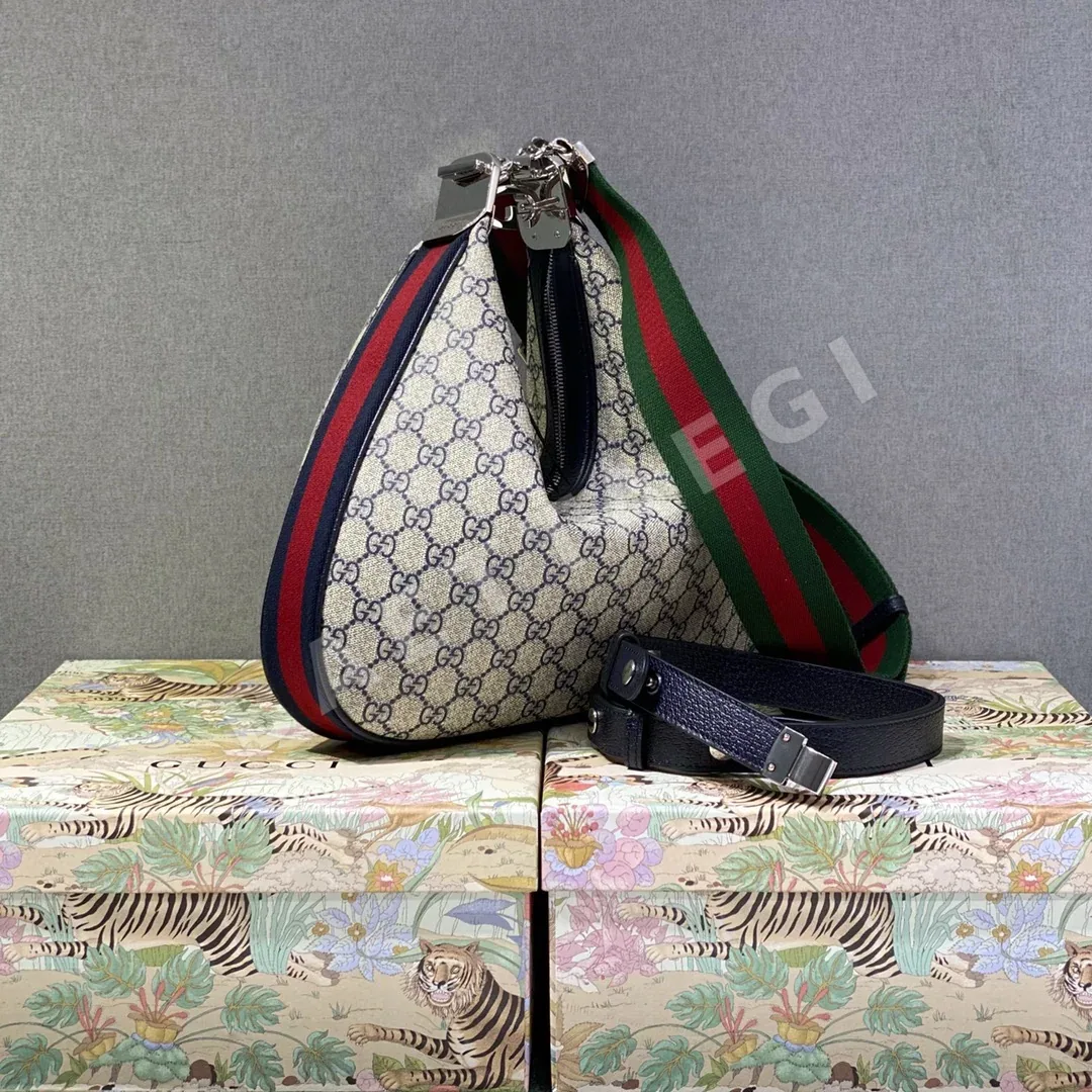 구찌 호보 숄더백 35×32CM702823 상세 이미지 2